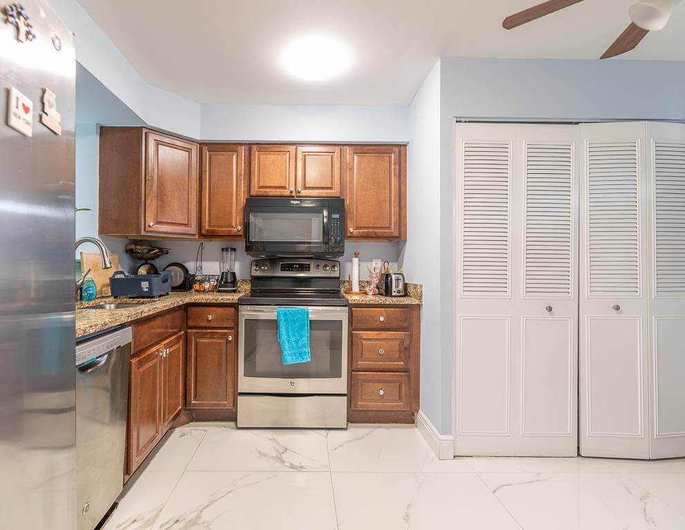 Delray Beach, FL 33446,14747 Cumberland DR 1010