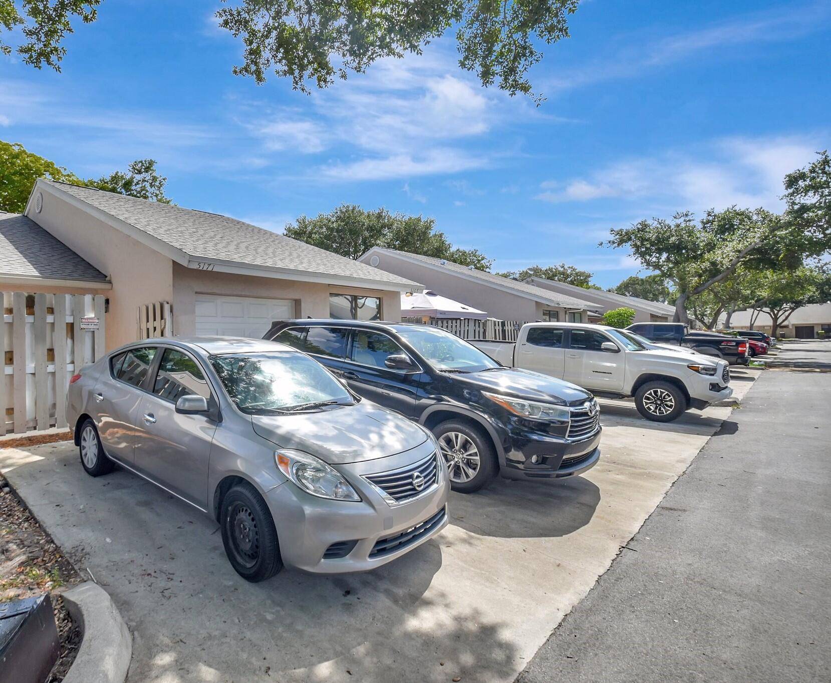West Palm Beach, FL 33415,5171 Glencove LN