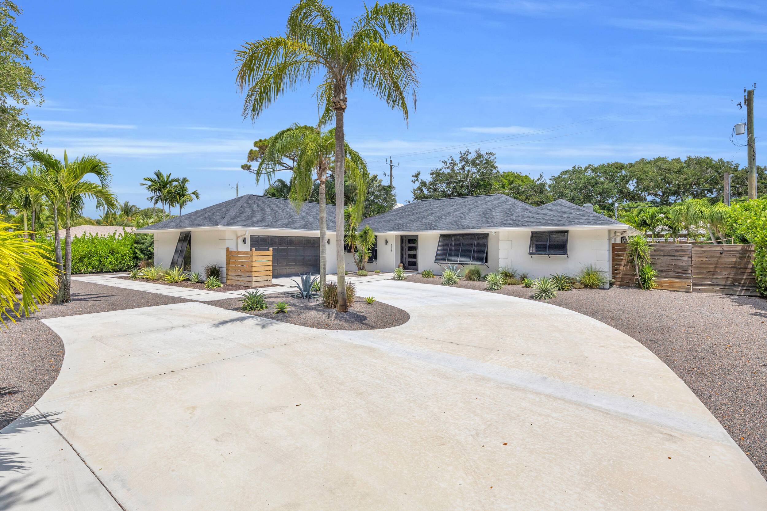 Tequesta, FL 33469,354 Country Club DR
