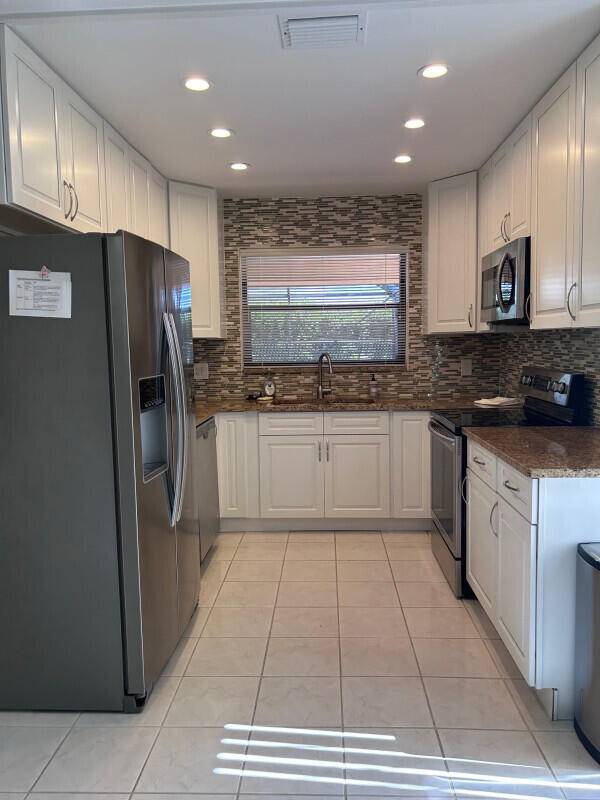 Boca Raton, FL 33487,4195 Birchwood DR