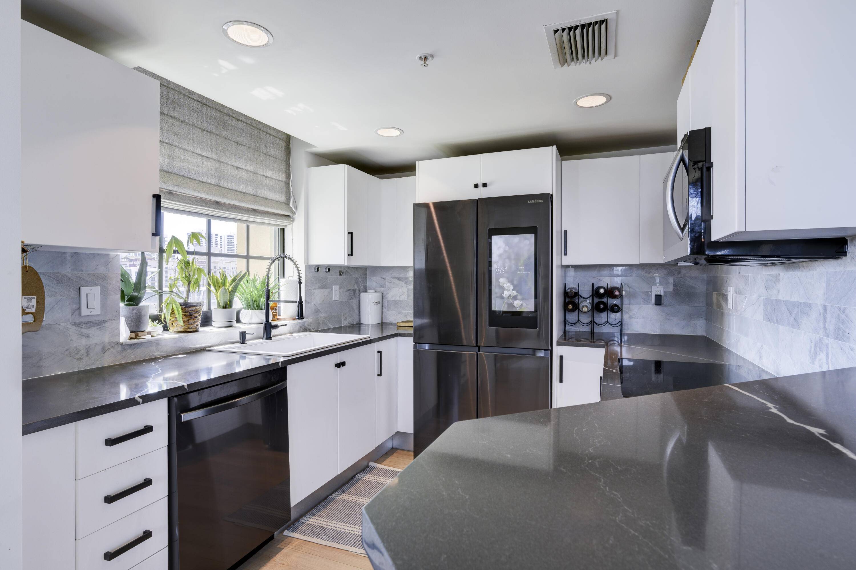 West Palm Beach, FL 33401,610 Clematis ST 514