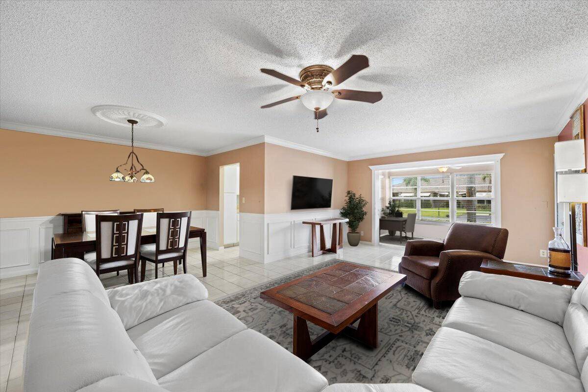 Delray Beach, FL 33445,1422 NW High Point WAY B