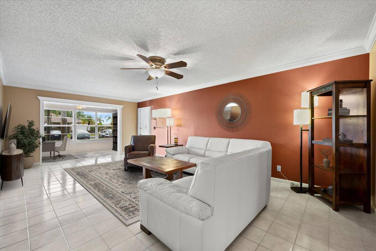 Delray Beach, FL 33445,1422 NW High Point WAY B