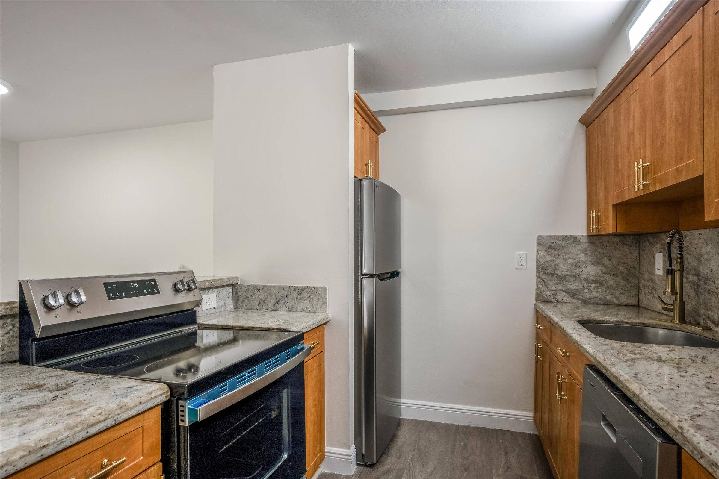 Miami Beach, FL 33139,1673 Bay RD 206