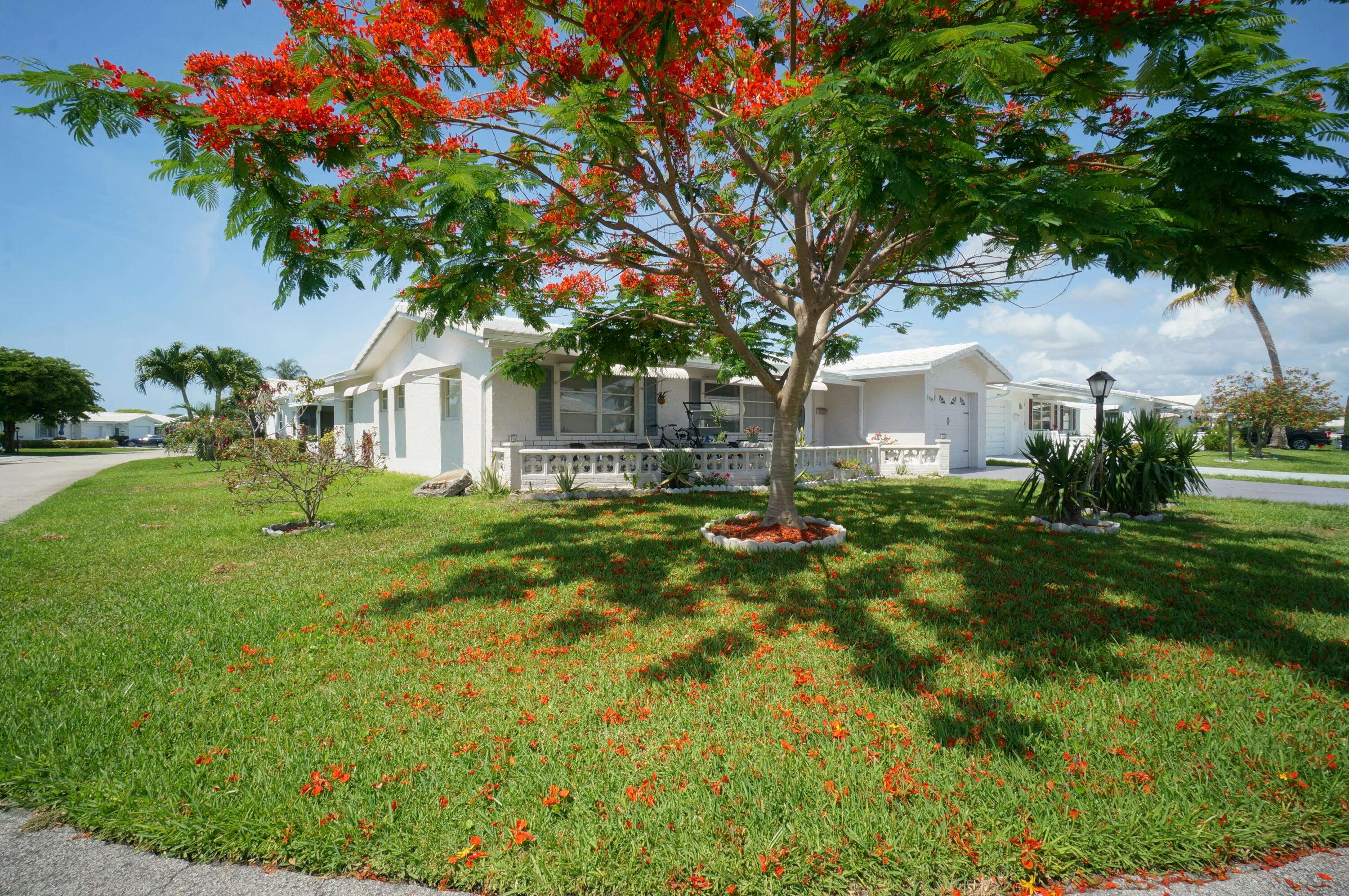 Boynton Beach, FL 33426,1902 SW 16th AVE