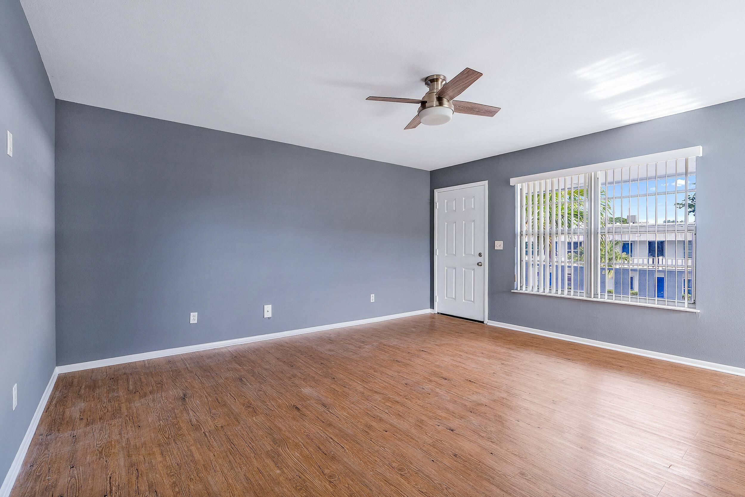 Stuart, FL 34996,2929 SE Ocean BLVD M10