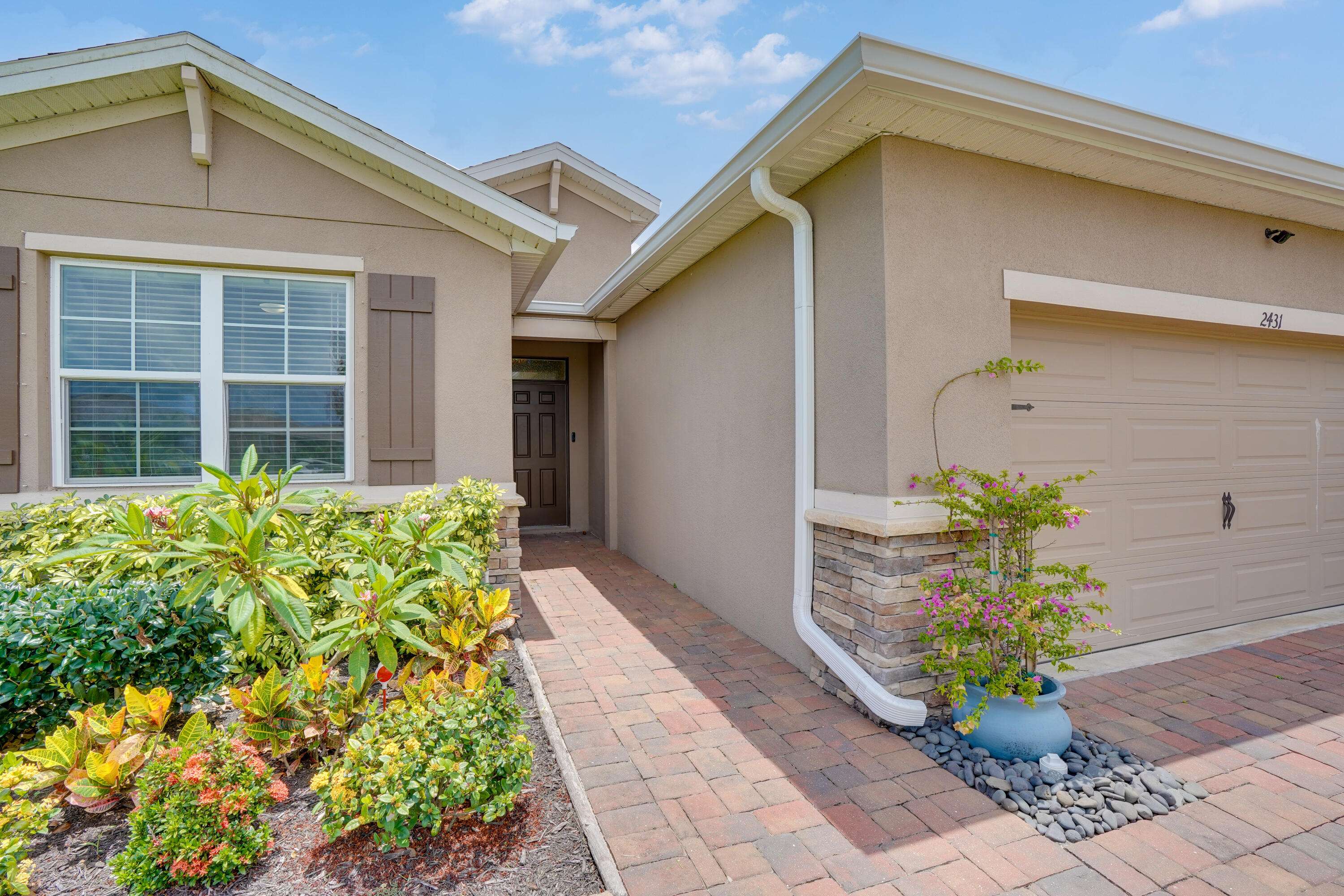 Vero Beach, FL 32962,2431 SW Crowned Eagle CIR