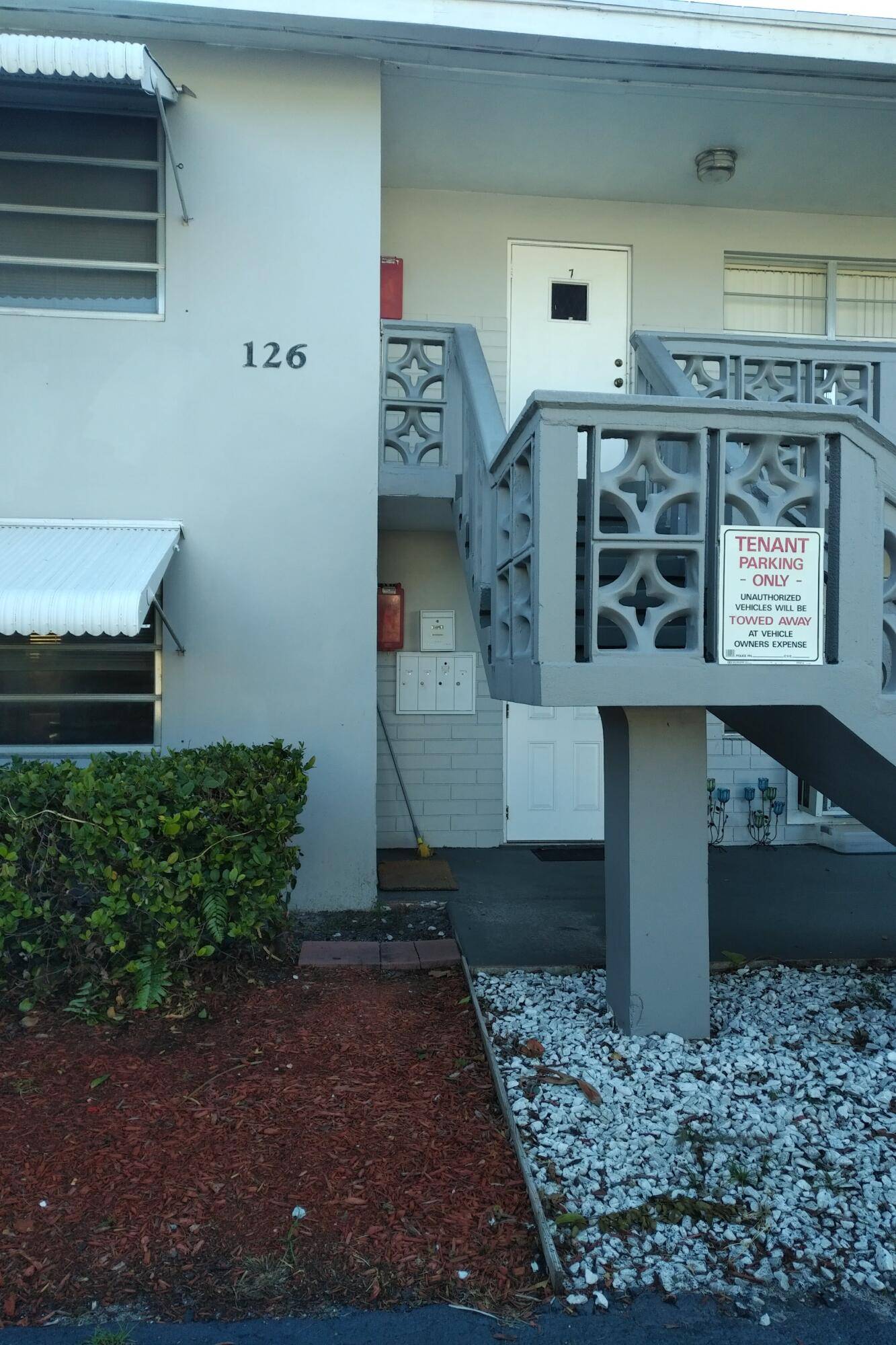 Lake Worth Beach, FL 33461,126 Cleveland ST 3
