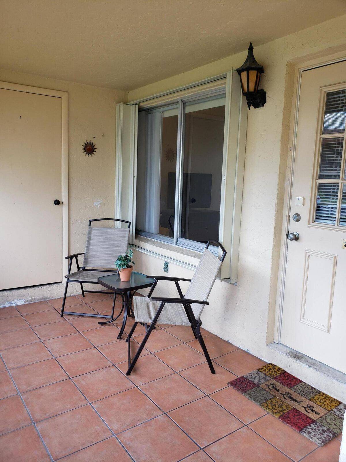 Greenacres, FL 33463,401 Pine Glen LN A-1