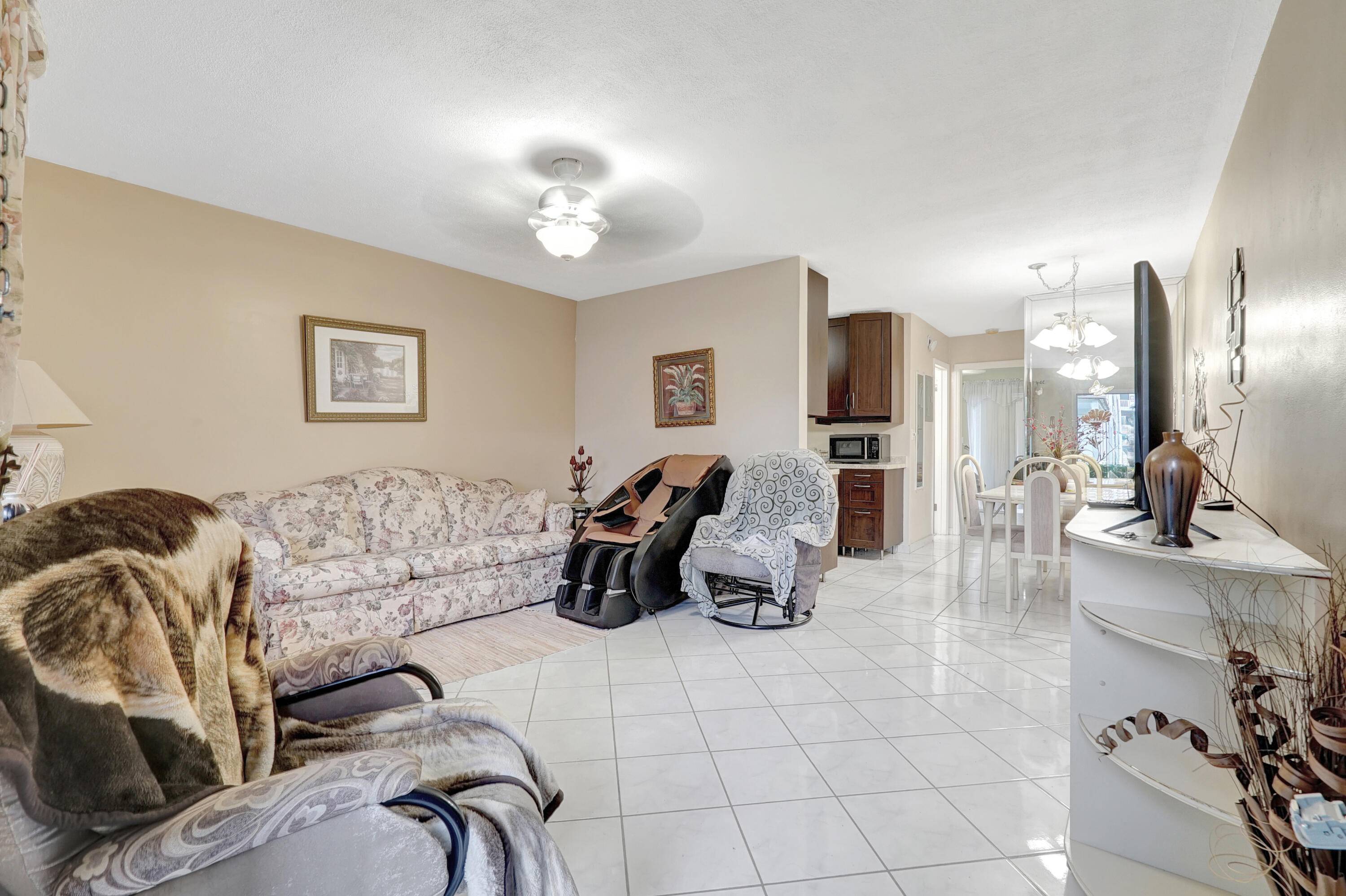 Miami, FL 33162,15610 NE NE 6th AVE 10c