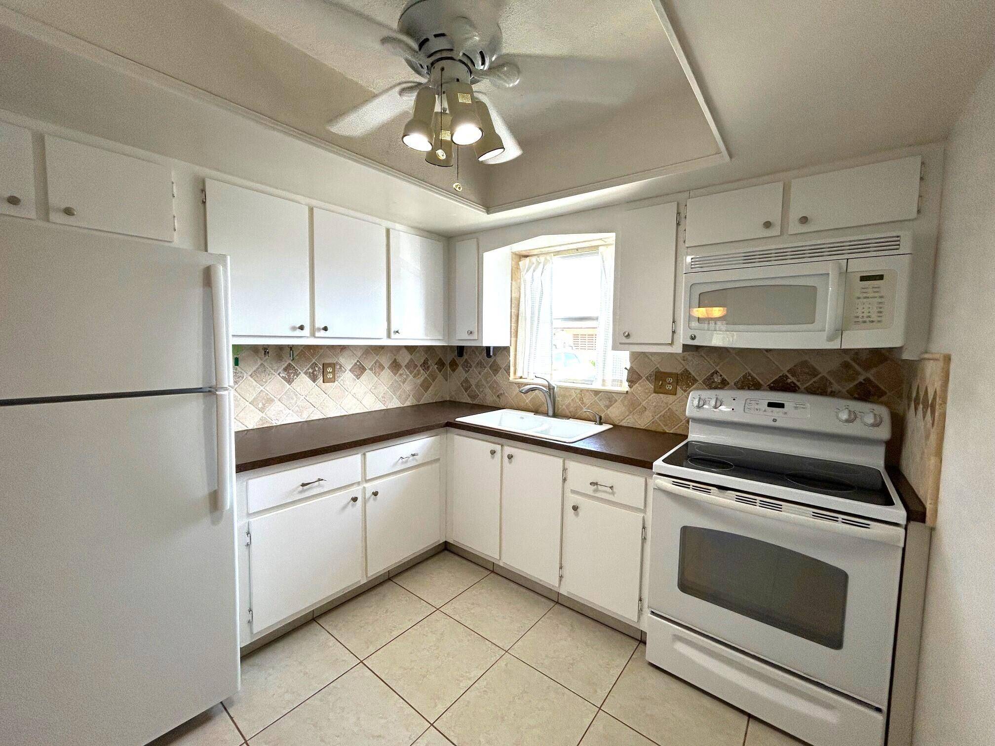 West Palm Beach, FL 33415,2802 W Crosley DR D