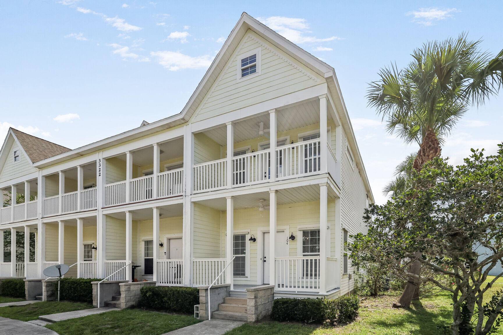 Fort Pierce, FL 34982,3322 Monterey Square LN 104