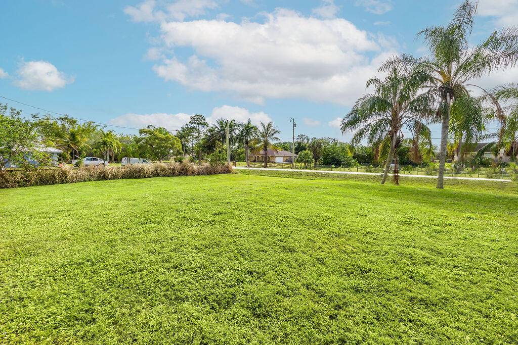 Loxahatchee, FL 33470,17331 N 38th RD