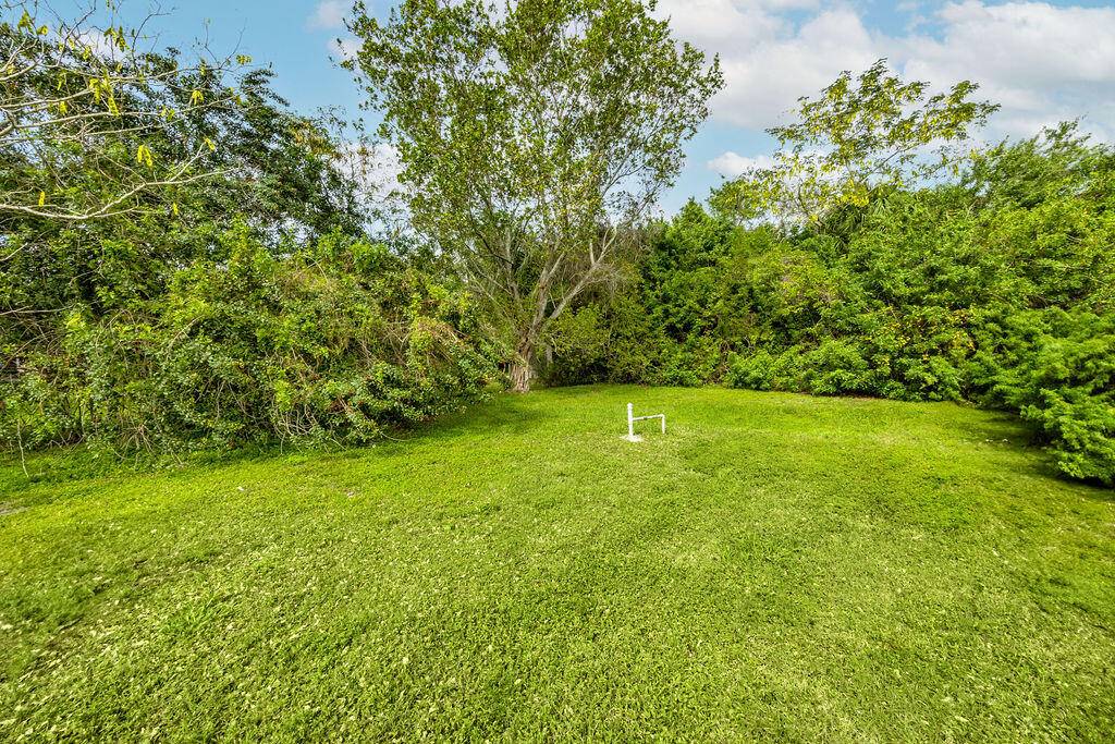 Loxahatchee, FL 33470,17331 N 38th RD