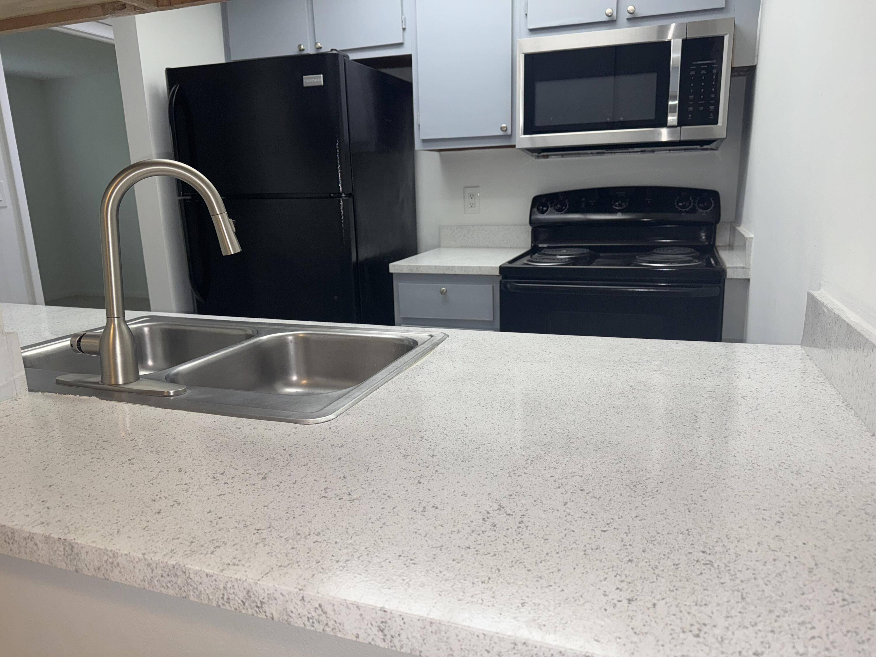 West Palm Beach, FL 33415,1758 Abbey RD 103