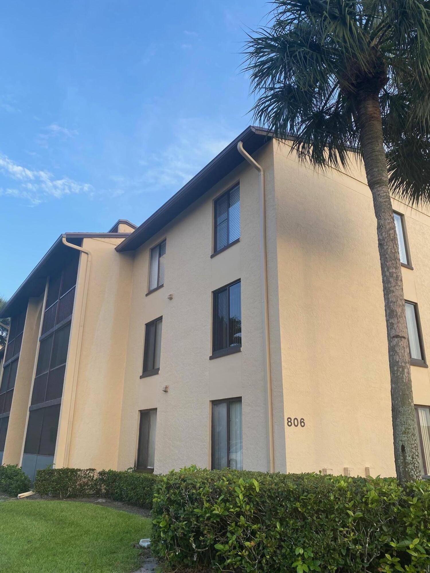 Greenacres, FL 33415,806 Sky Pine WAY G3