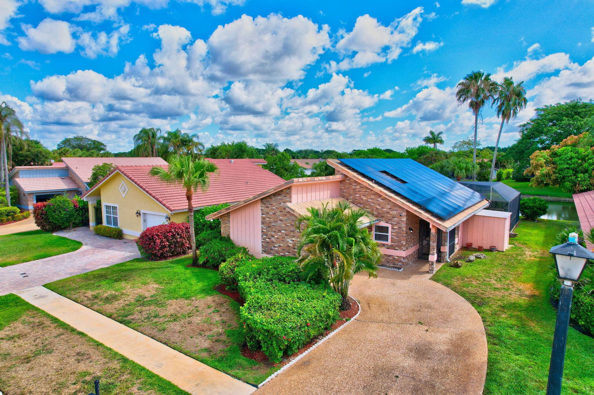 Boca Raton, FL 33498,10204 Camelback LN