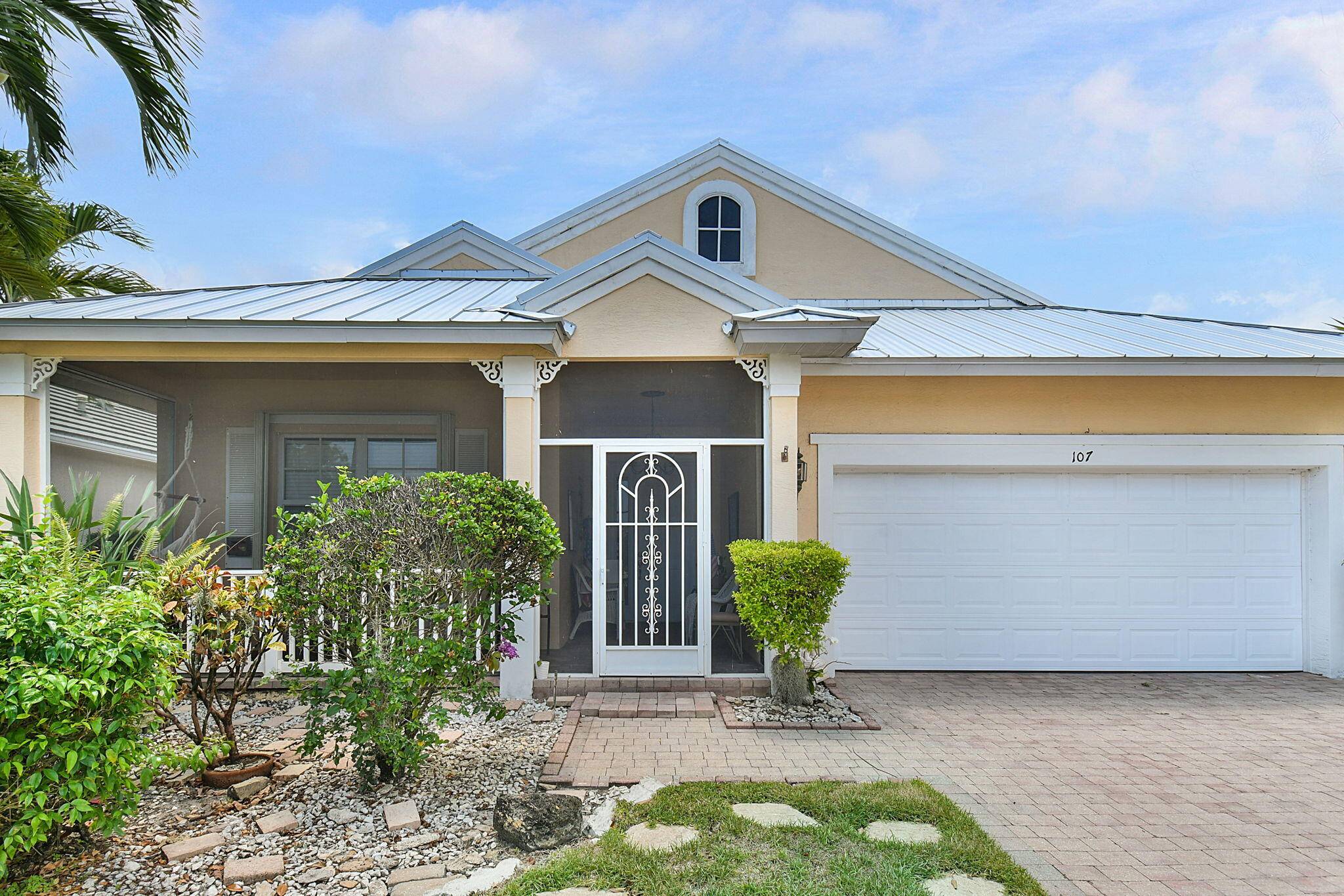 Port Saint Lucie, FL 34986,107 NW Summerville CT