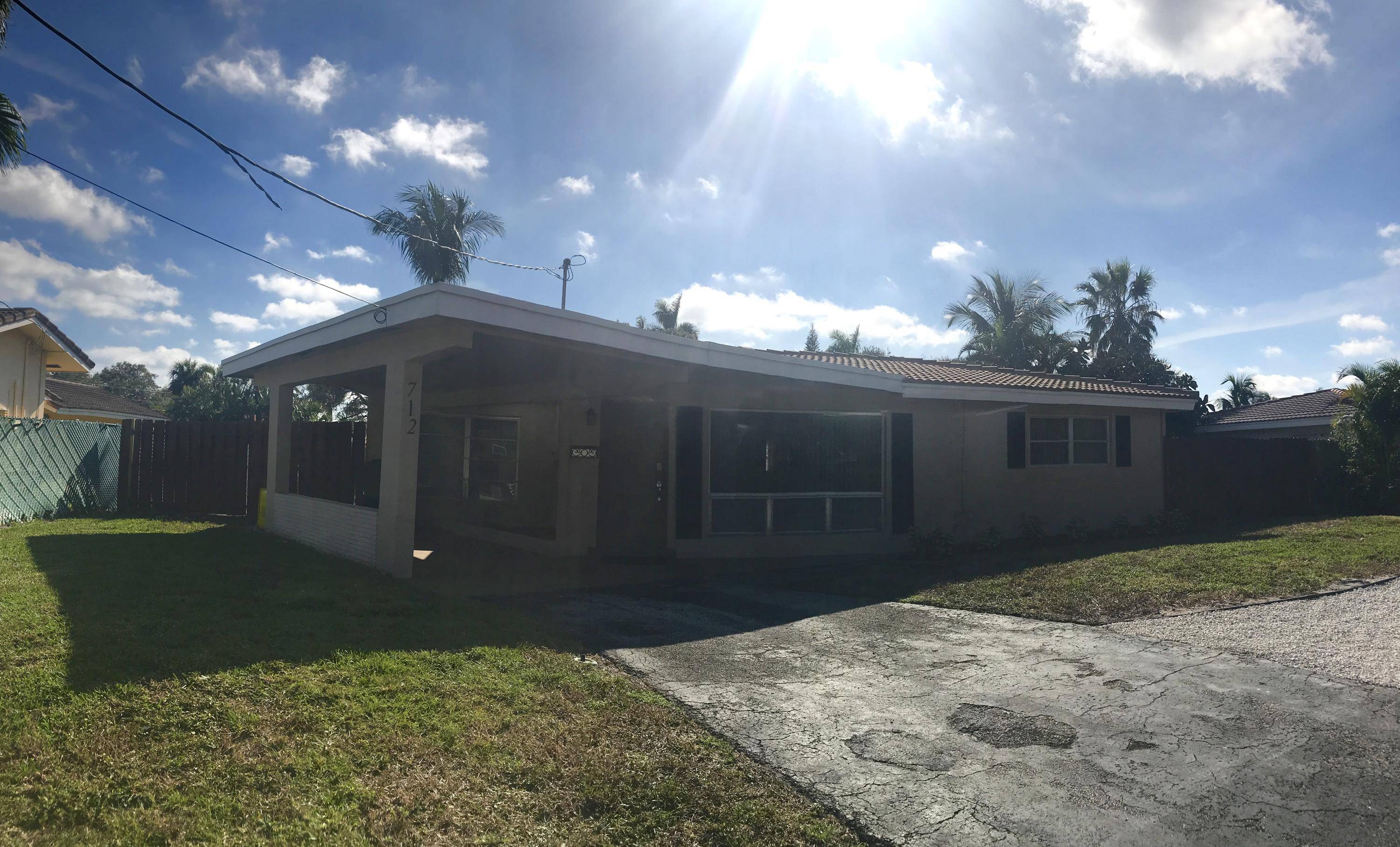 Boca Raton, FL 33486,712 W Palmetto Park RD