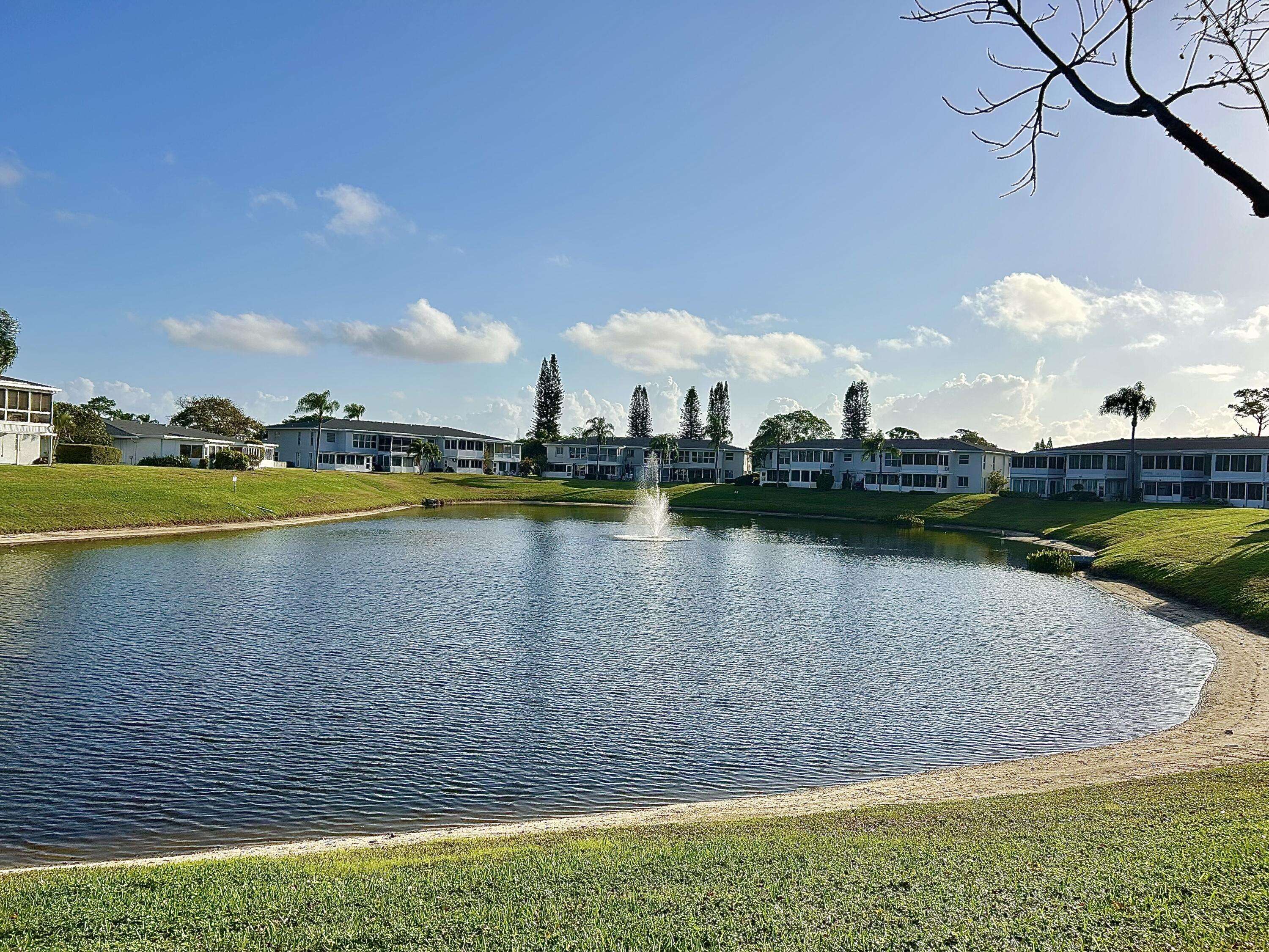 Delray Beach, FL 33445,2811 SW 15th 202 ST 202