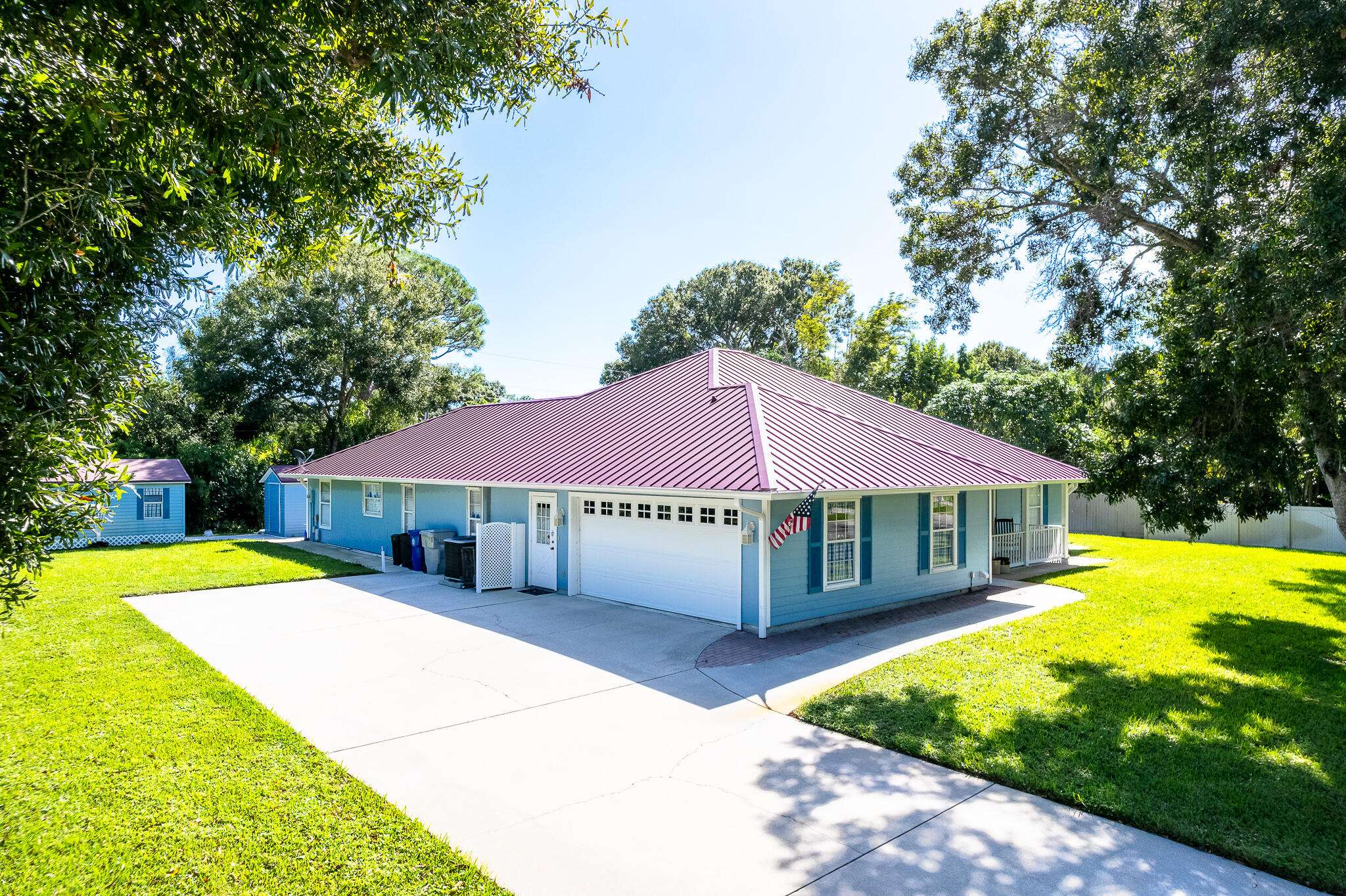 Vero Beach, FL 32960,916 23rd AVE