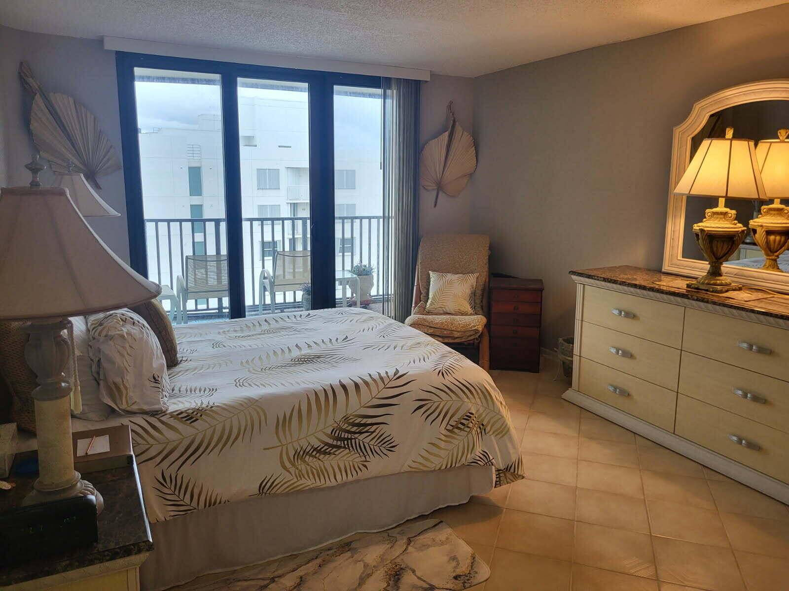 South Palm Beach, FL 33480,3610 S Ocean BLVD 609