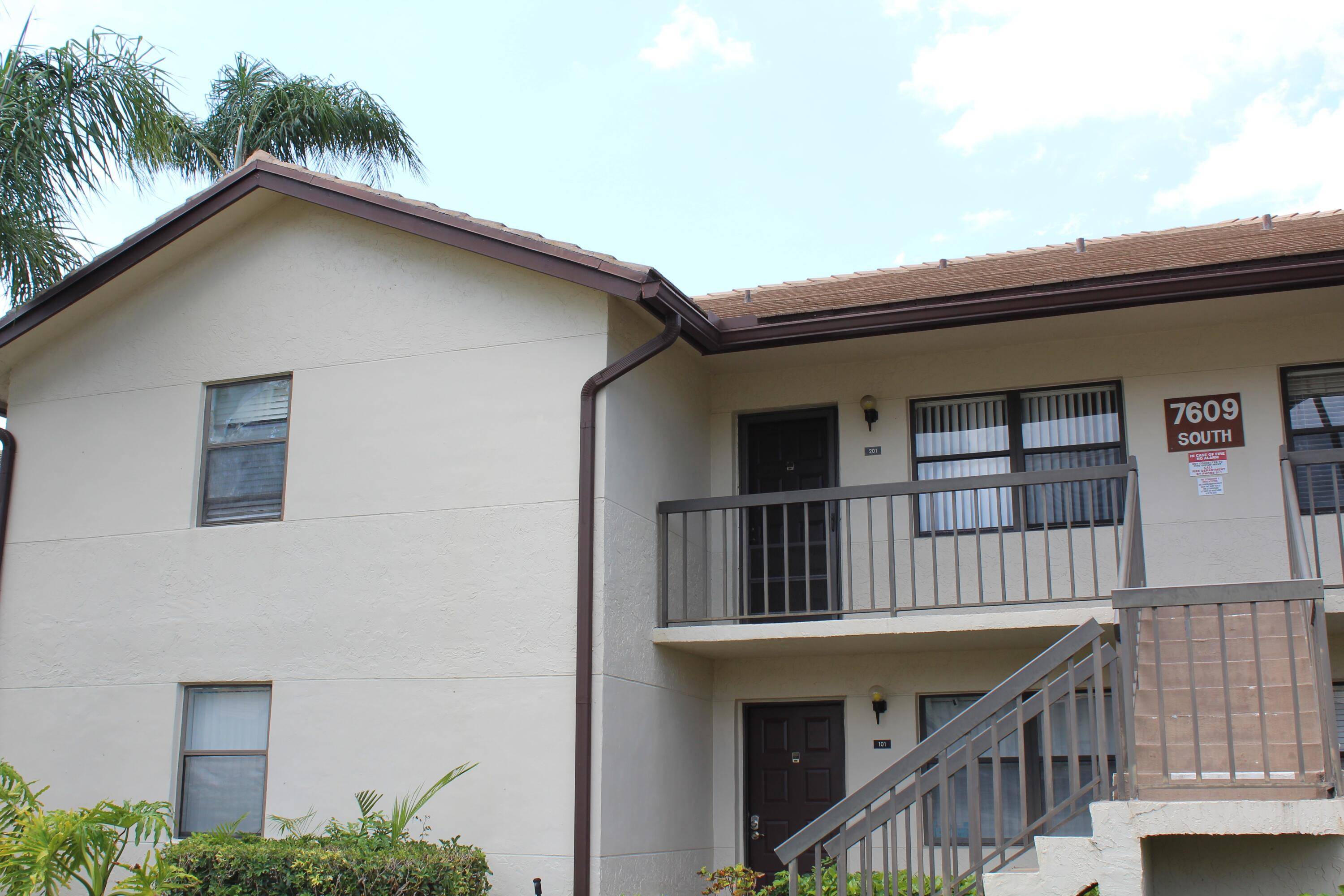 Lake Worth, FL 33467,7609 Tahiti LN 201