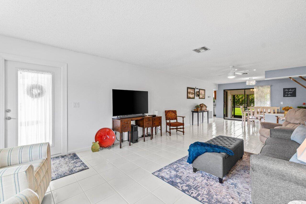 Boynton Beach, FL 33436,4260 Mango Tree CT B