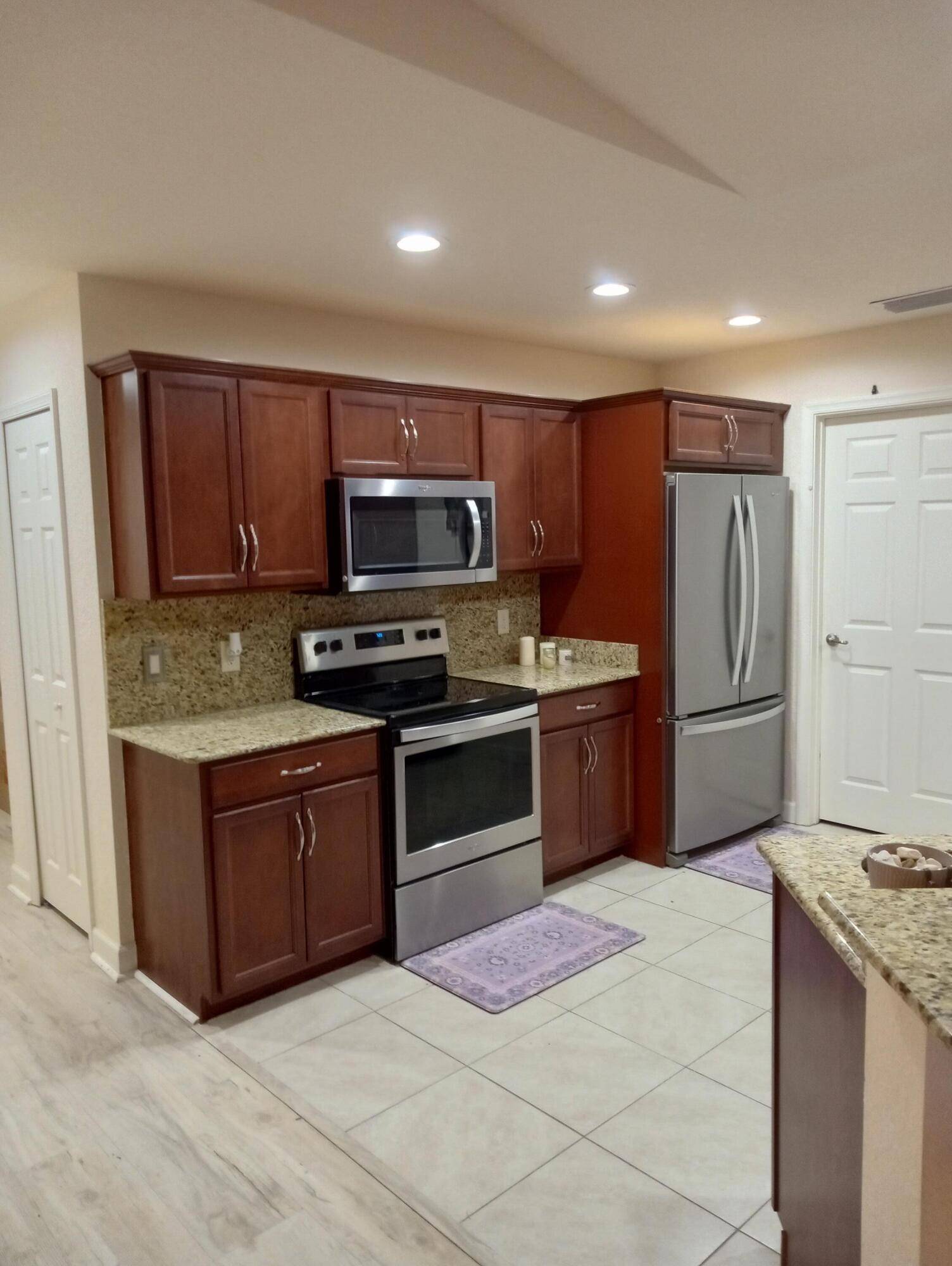 Port Saint Lucie, FL 34952,2 Antigua LN