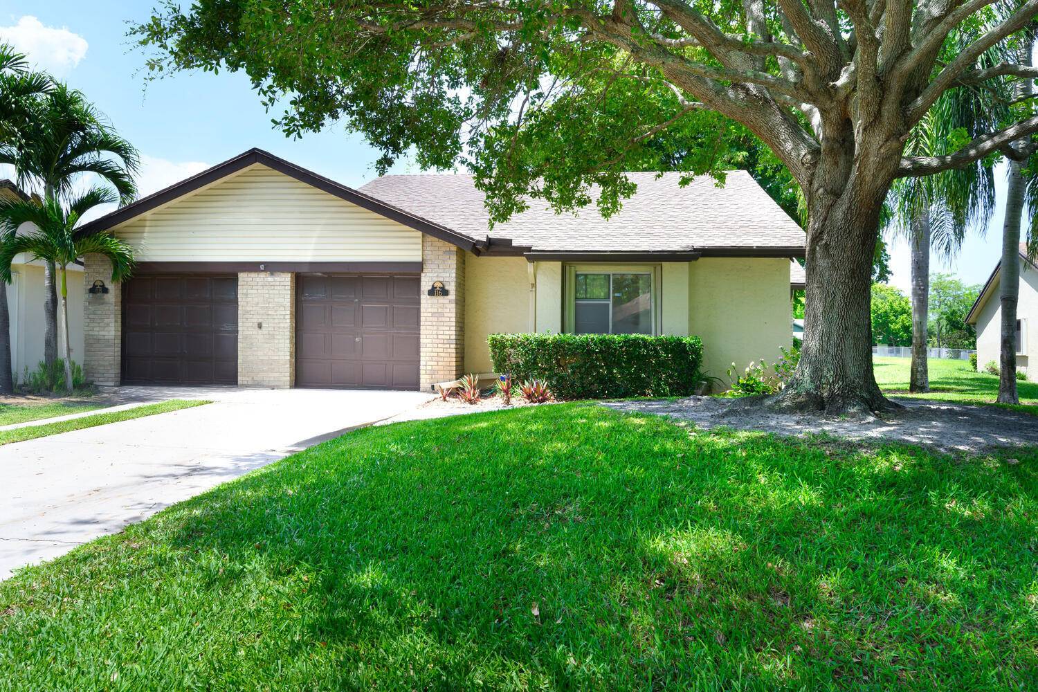 Royal Palm Beach, FL 33411,116 Village Walk DR