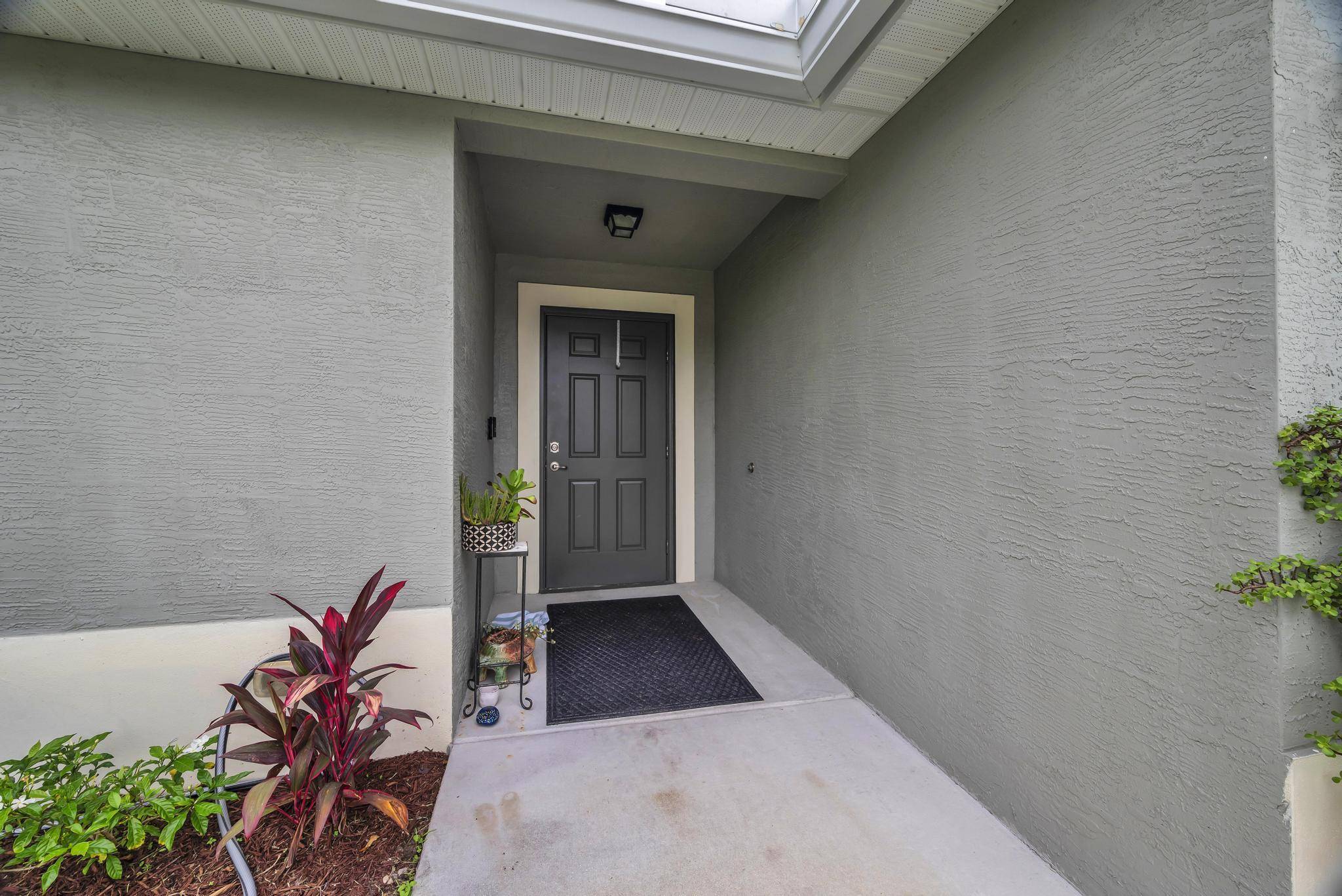Port Saint Lucie, FL 34984,191 SW Glenwood DR