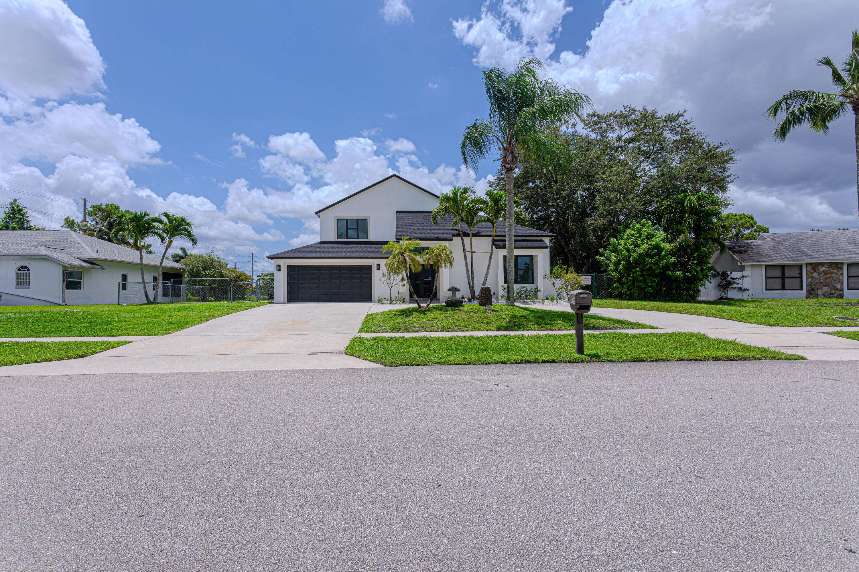 Royal Palm Beach, FL 33411,102 Granada ST