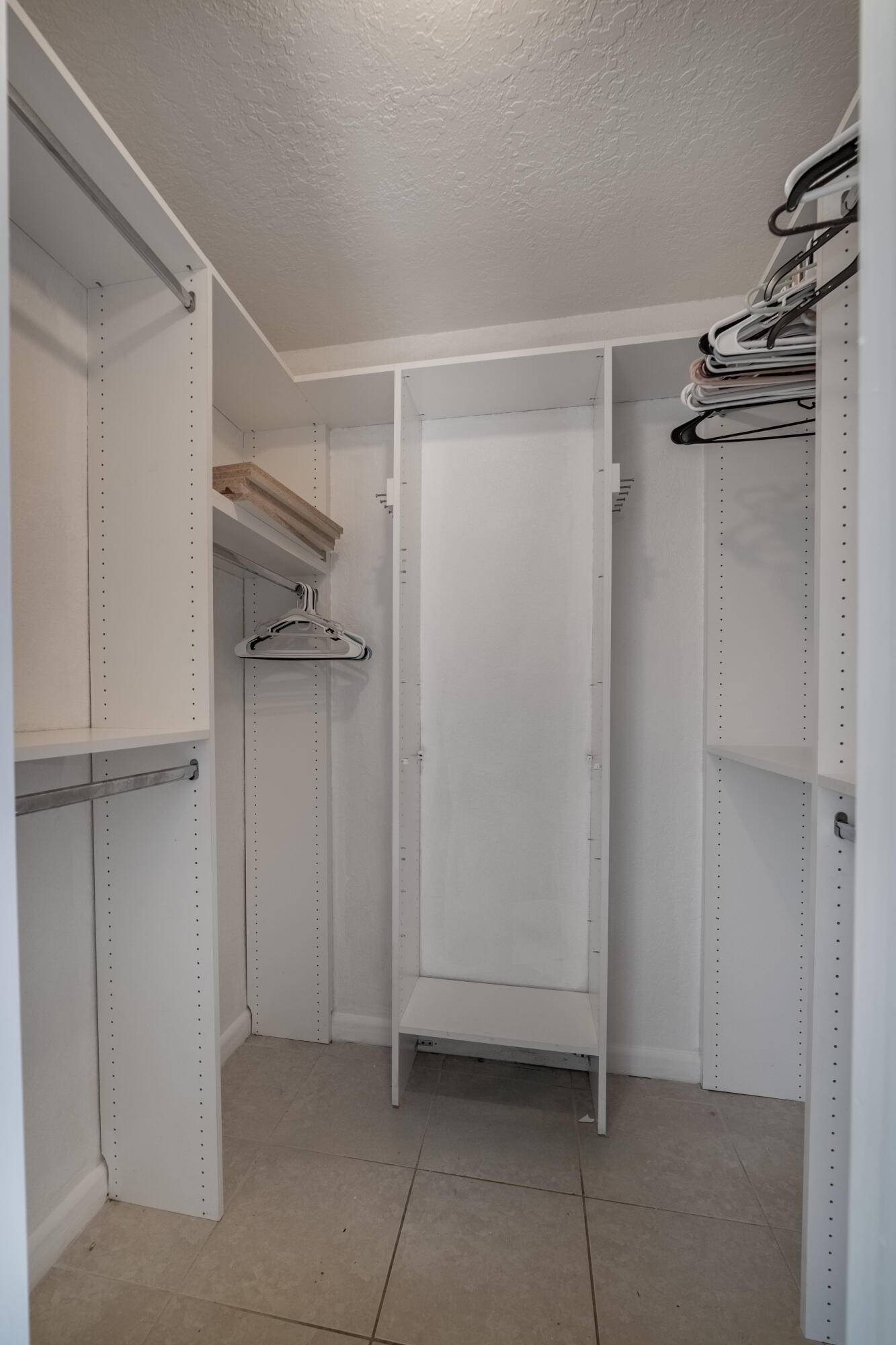 Pompano Beach, FL 33060,312 NW 18 CT