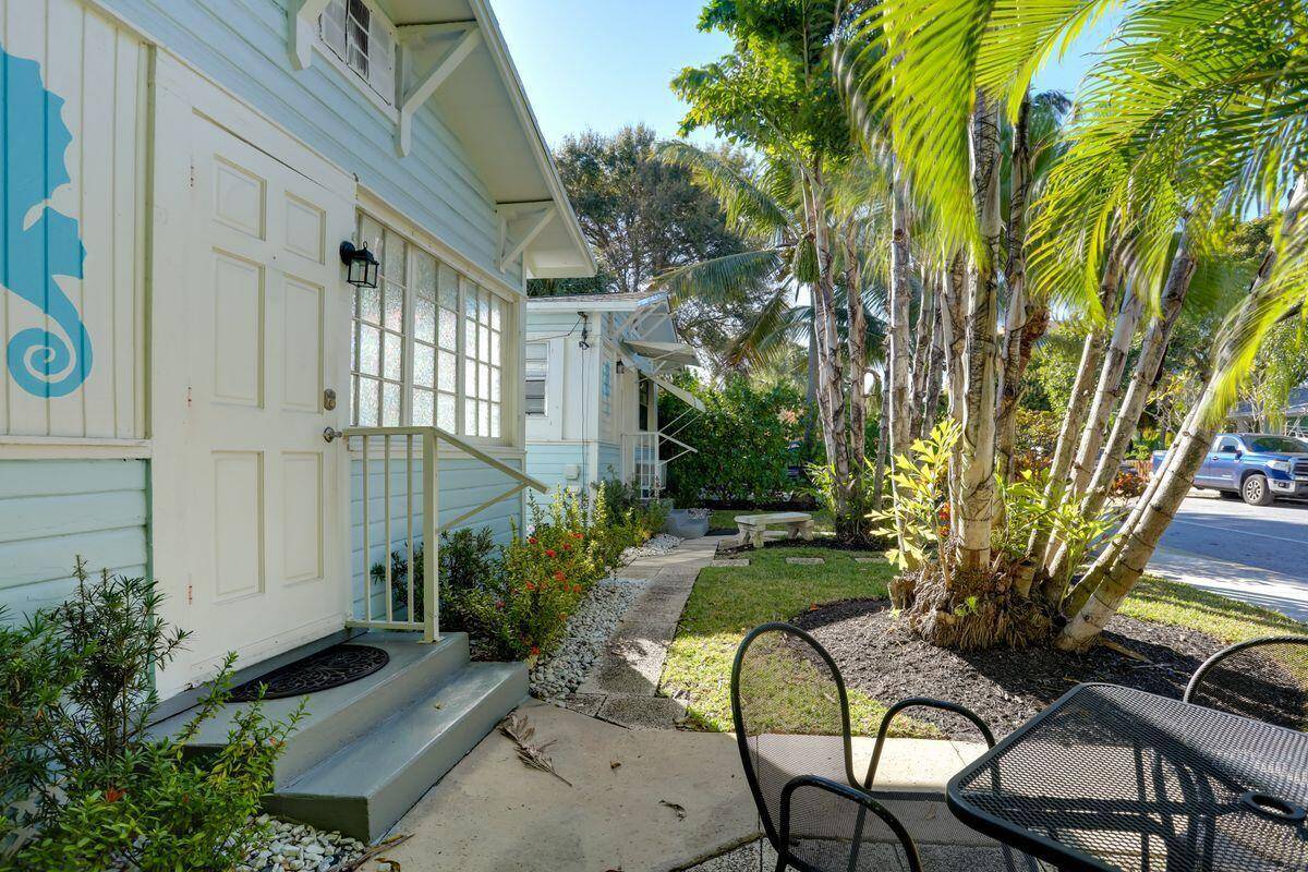 Lake Worth Beach, FL 33460,216 S M ST 2