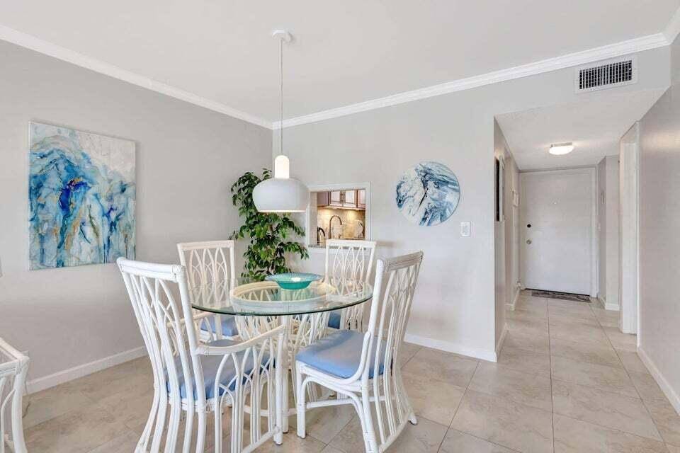 West Palm Beach, FL 33411,154 Lake Meryl DR 255