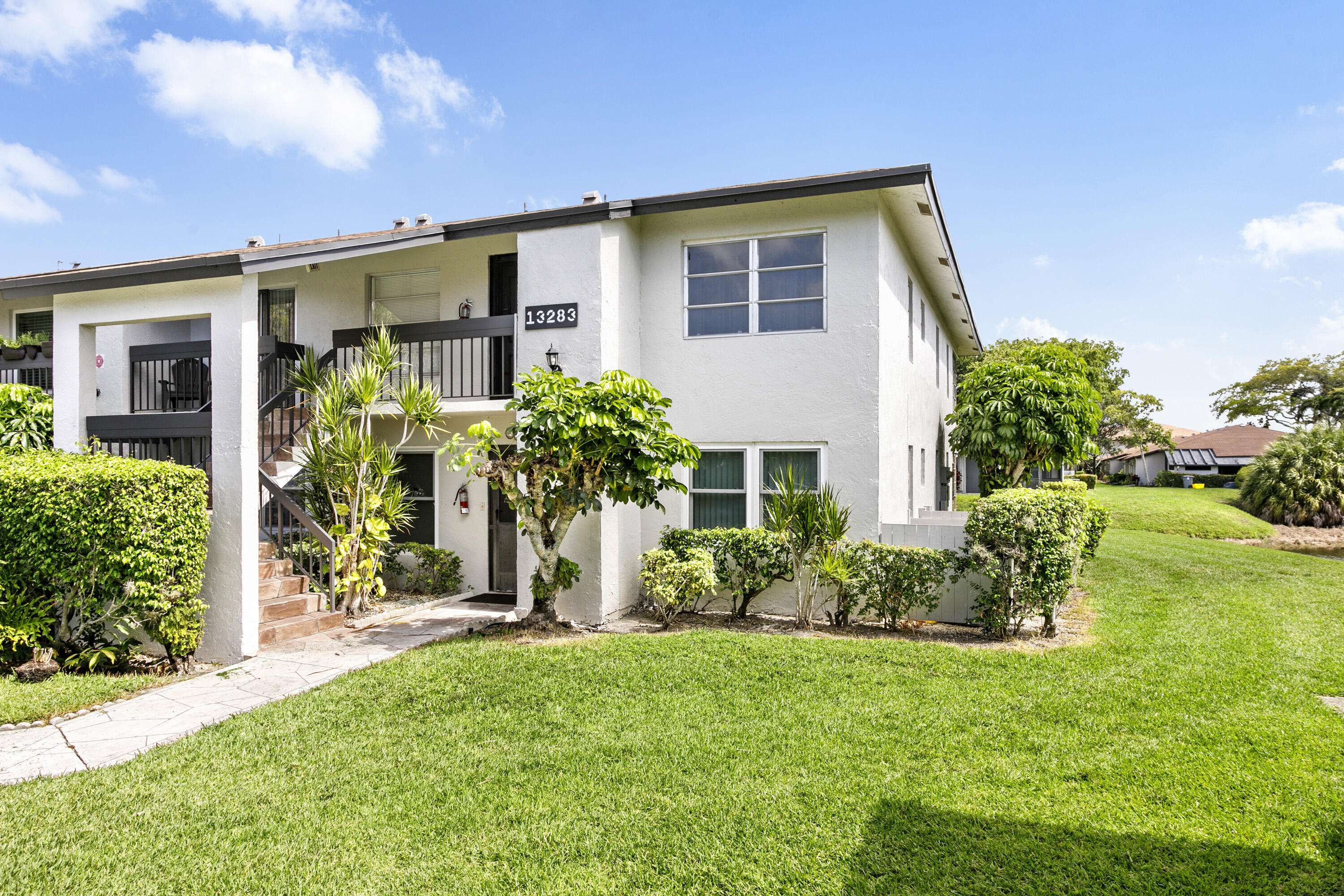 Delray Beach, FL 33484,13283 Pineapple Palm CT F