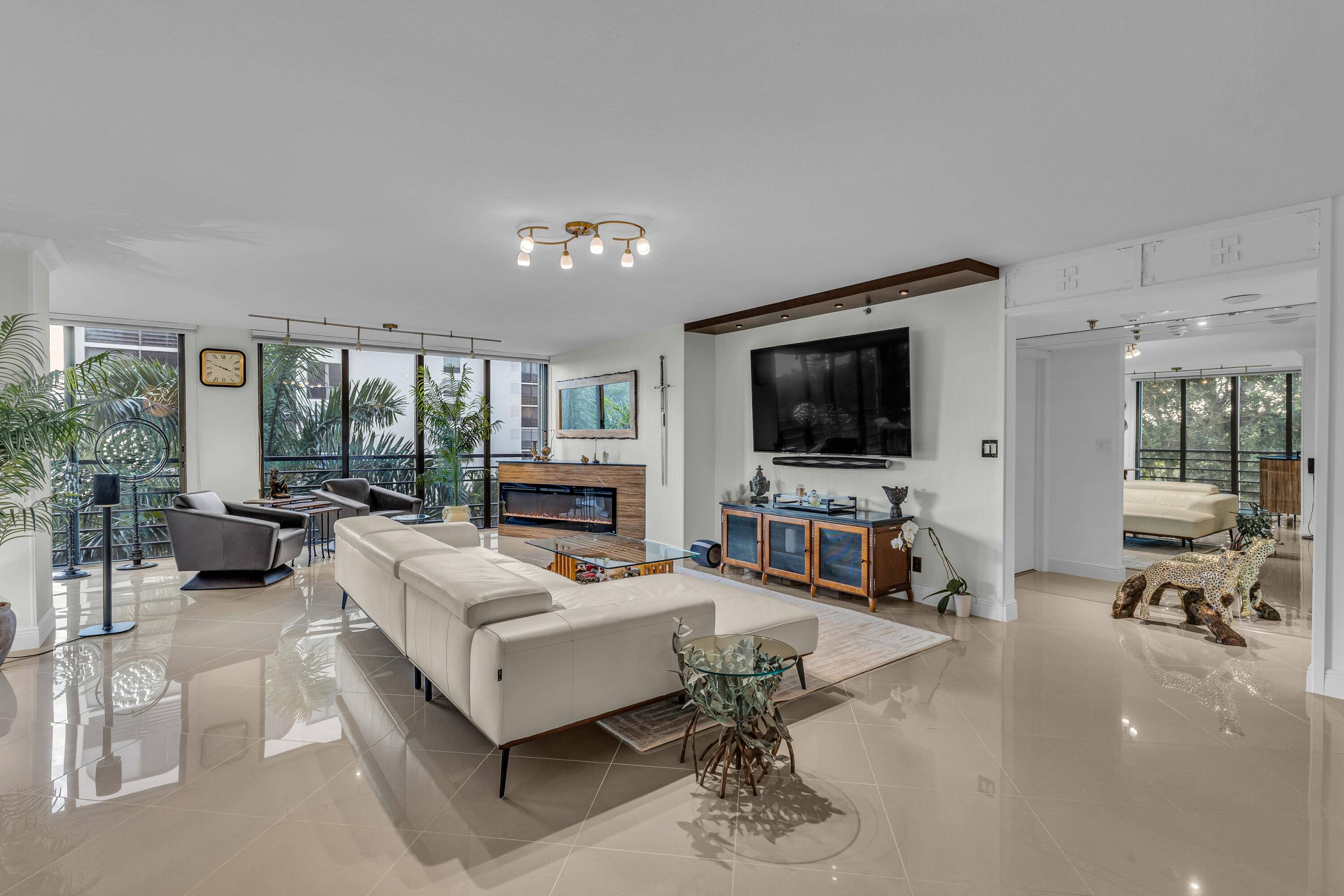 Boca Raton, FL 33433,7572 Regency Lake DR 402