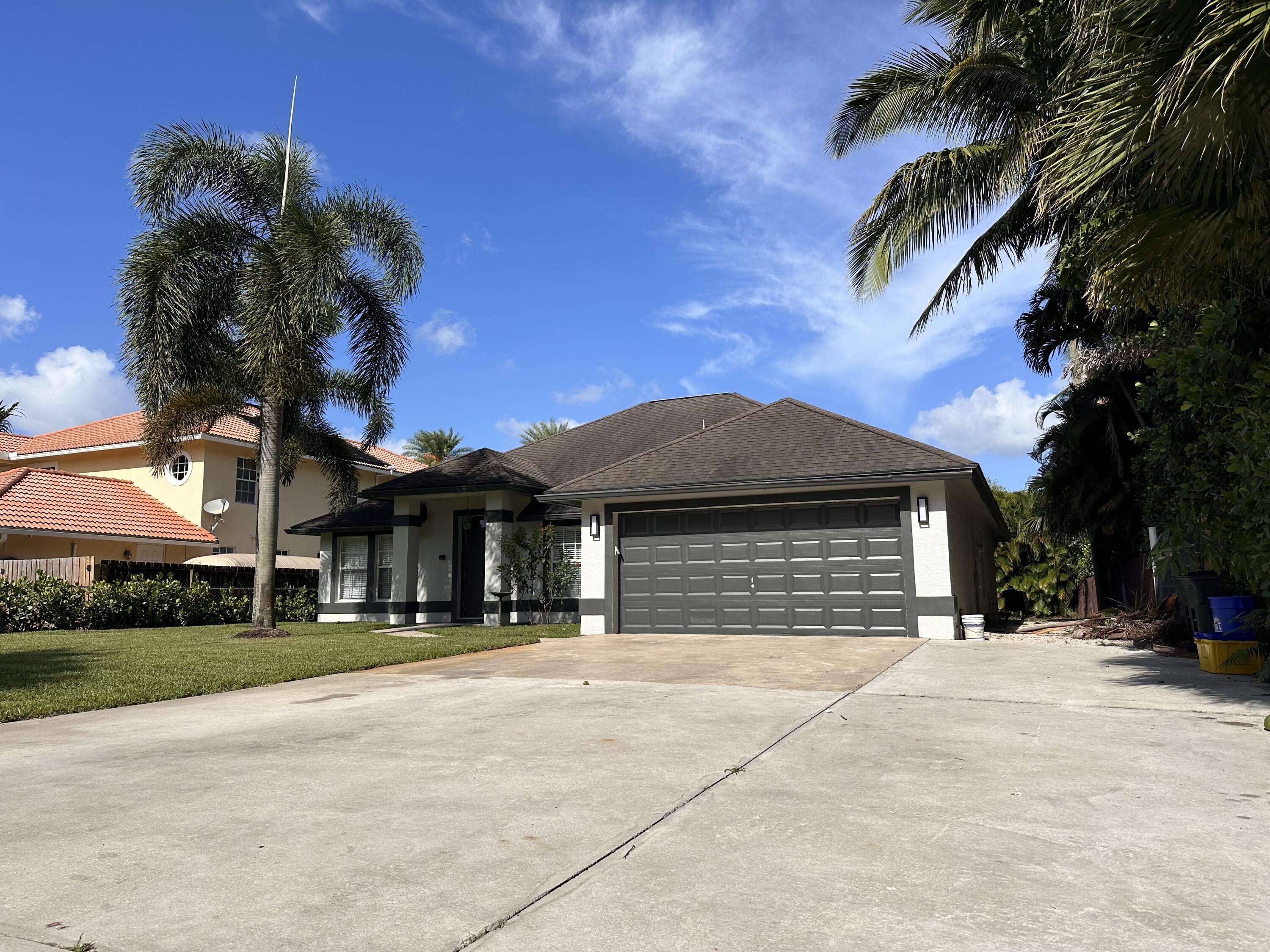 Lake Worth, FL 33467,5416 2nd RD