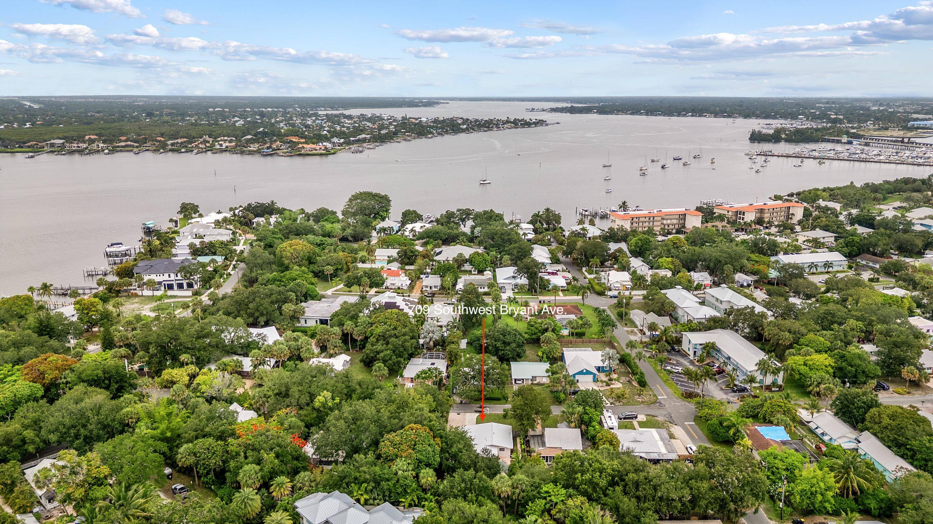 Stuart, FL 34994,709 SW Bryant AVE