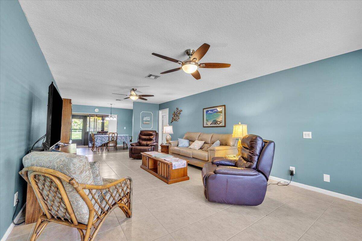 Boynton Beach, FL 33436,9935 Papaya Tree TRL B