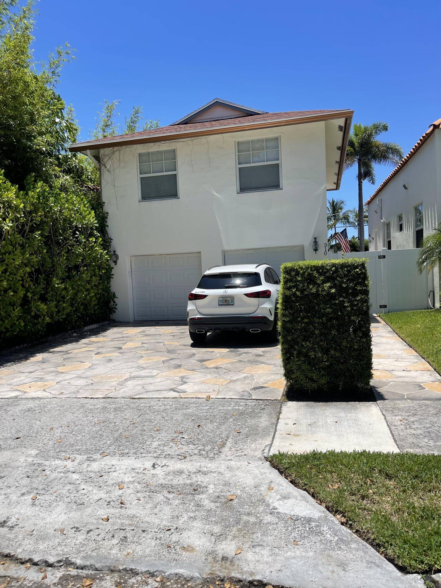 West Palm Beach, FL 33405,310 Almeria RD