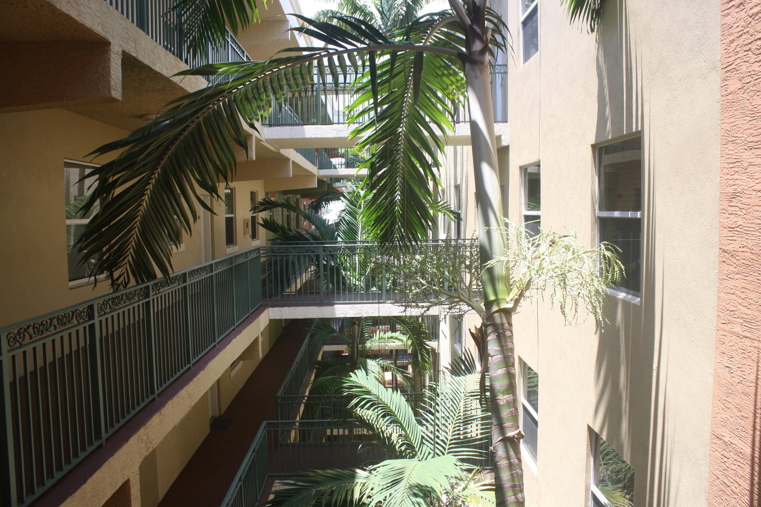 West Palm Beach, FL 33401,1610 Presidential WAY 401