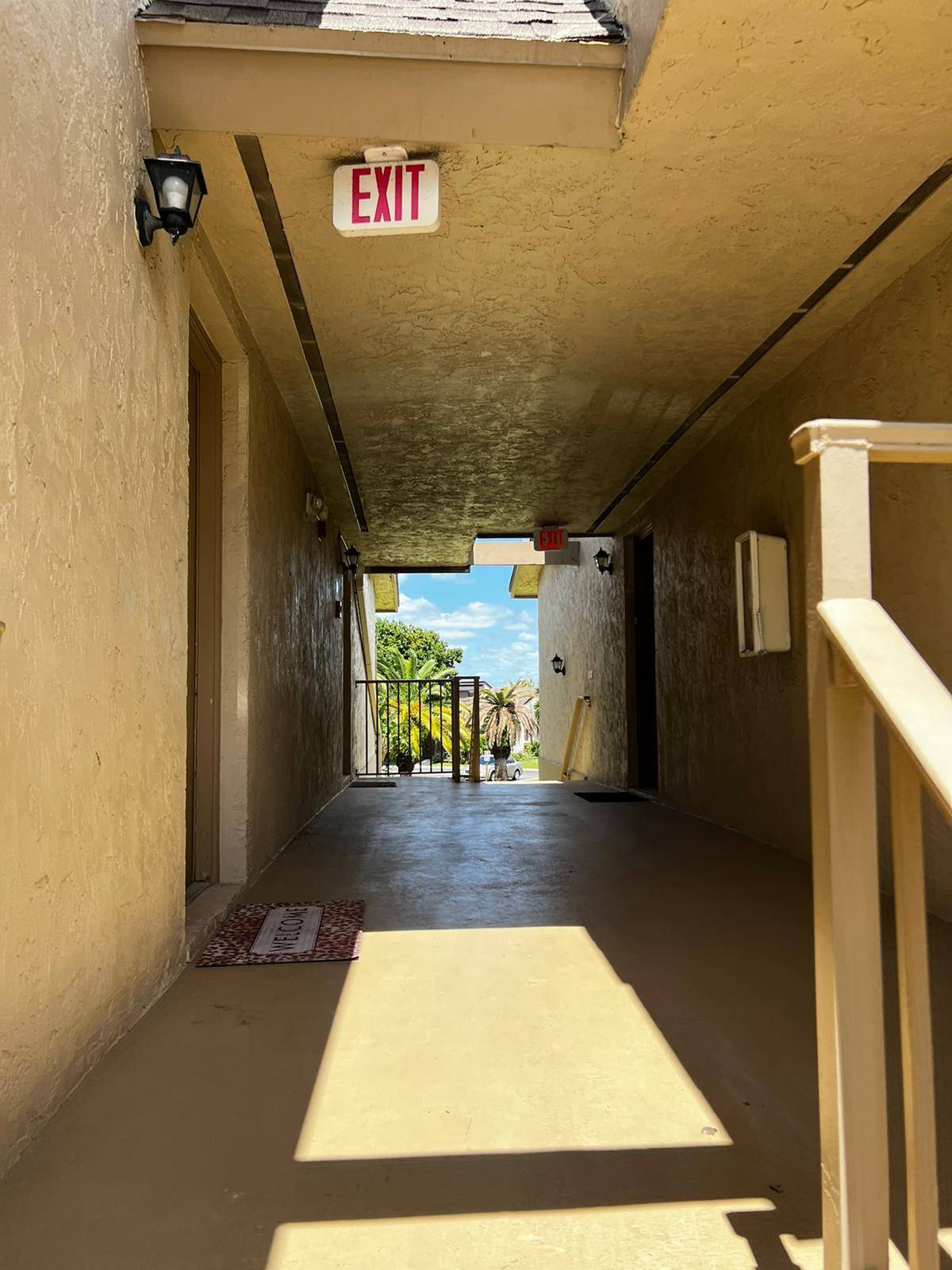 West Palm Beach, FL 33415,1790 Abbey RD 206