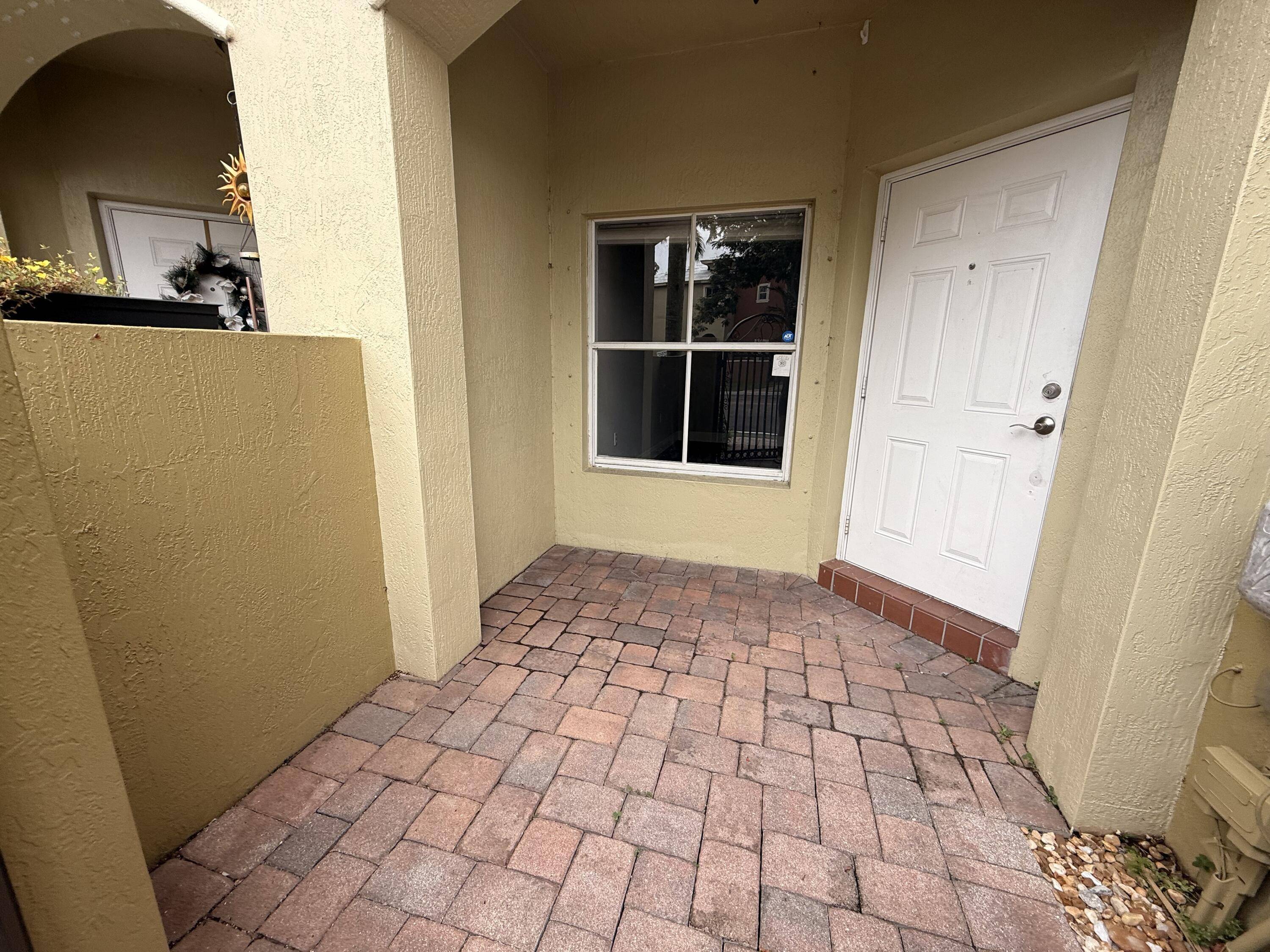 Boynton Beach, FL 33426,236 Lake Monterey CIR