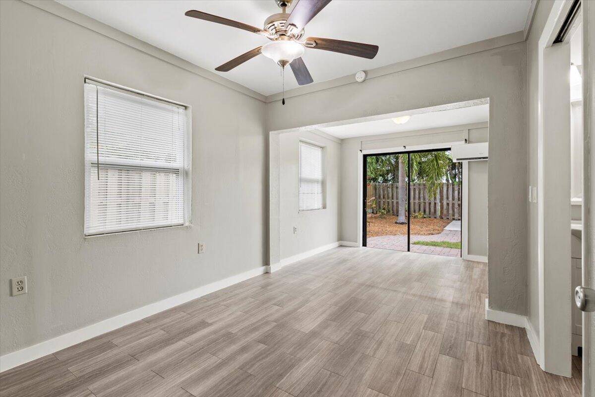 Fort Pierce, FL 34946,208 Olson AVE