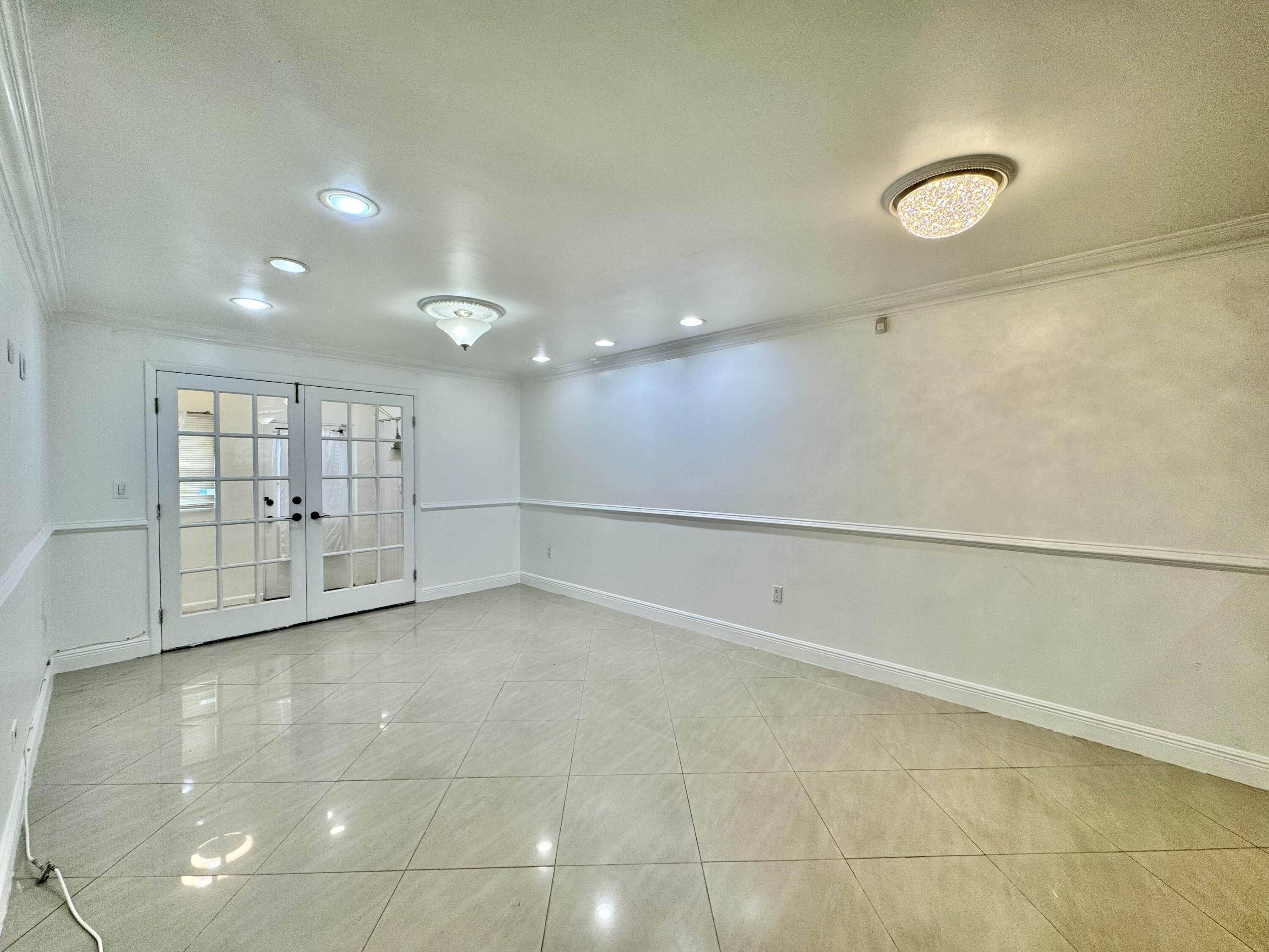 West Palm Beach, FL 33415,6074 Forest Hill BLVD 107