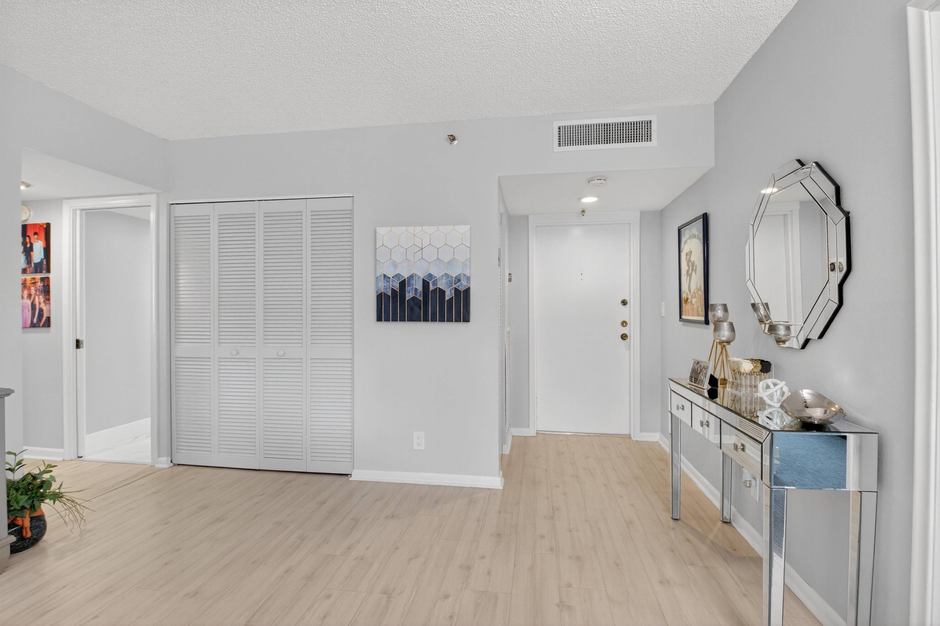 Boca Raton, FL 33434,6815 Willow Wood DR 4022