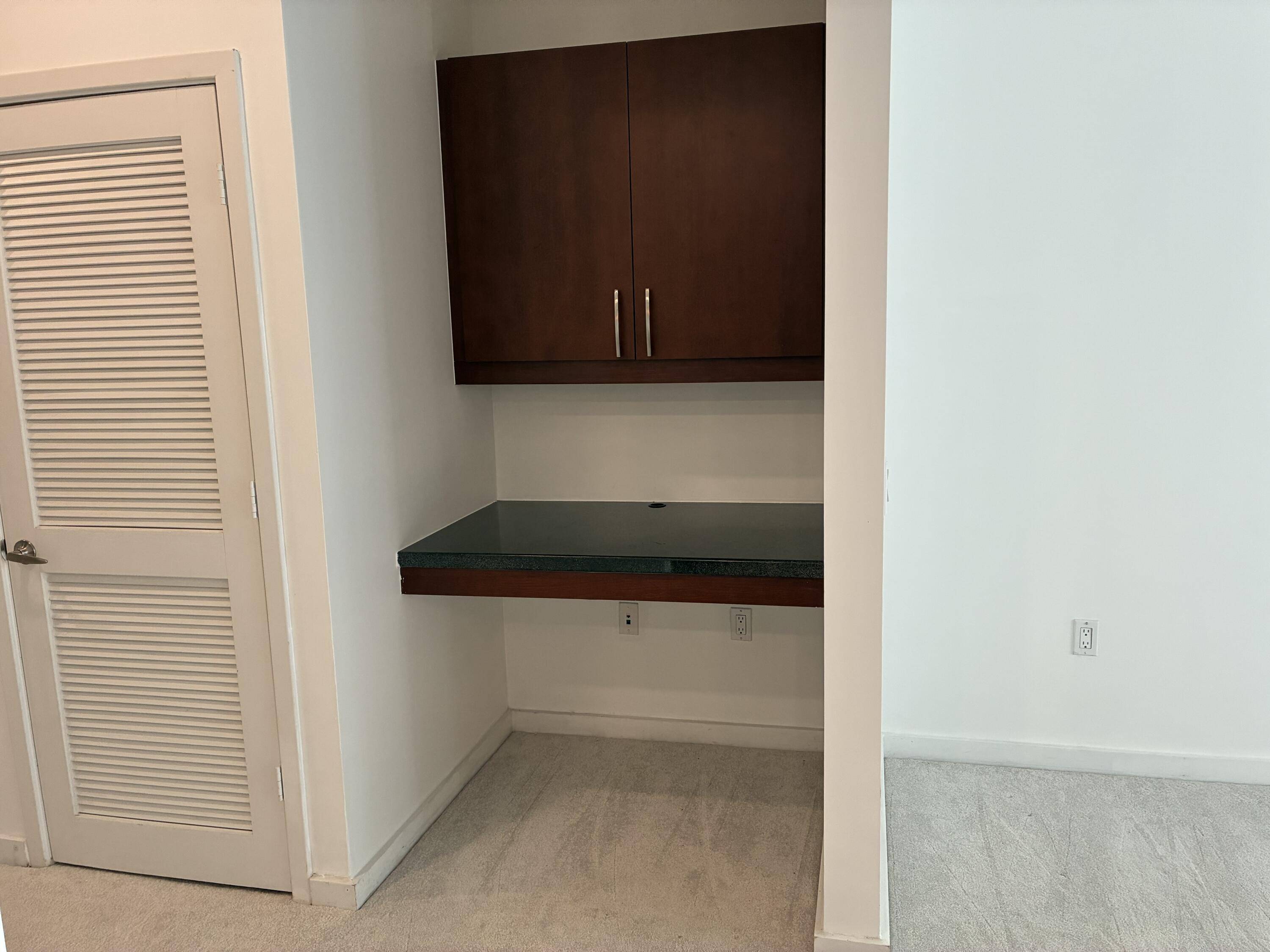 West Palm Beach, FL 33401,300 S Australian AVE 1401