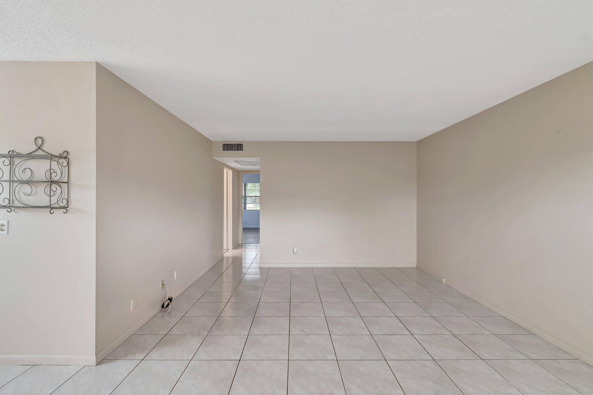 Boca Raton, FL 33434,393 Fanshaw J