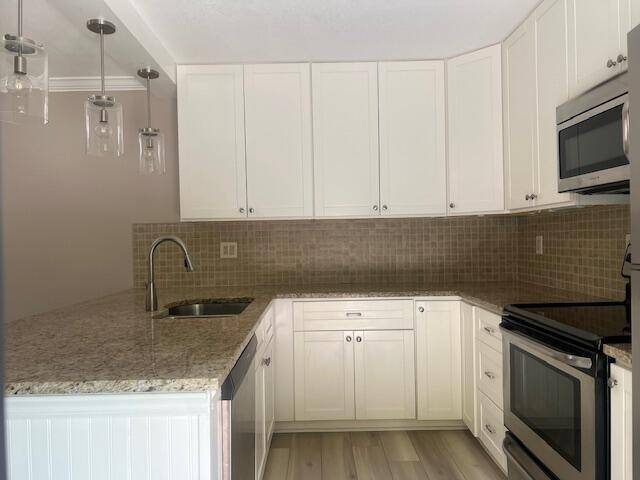 Jupiter, FL 33477,2702 27th CT